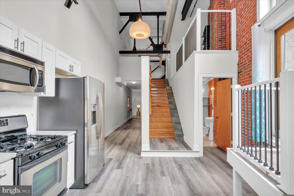 810 N HANCOCK STREET 7