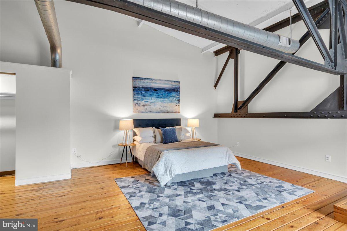 810 N HANCOCK STREET 7