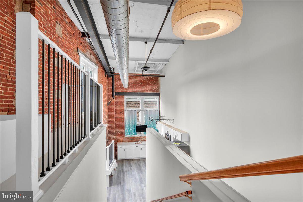 810 N HANCOCK STREET 7