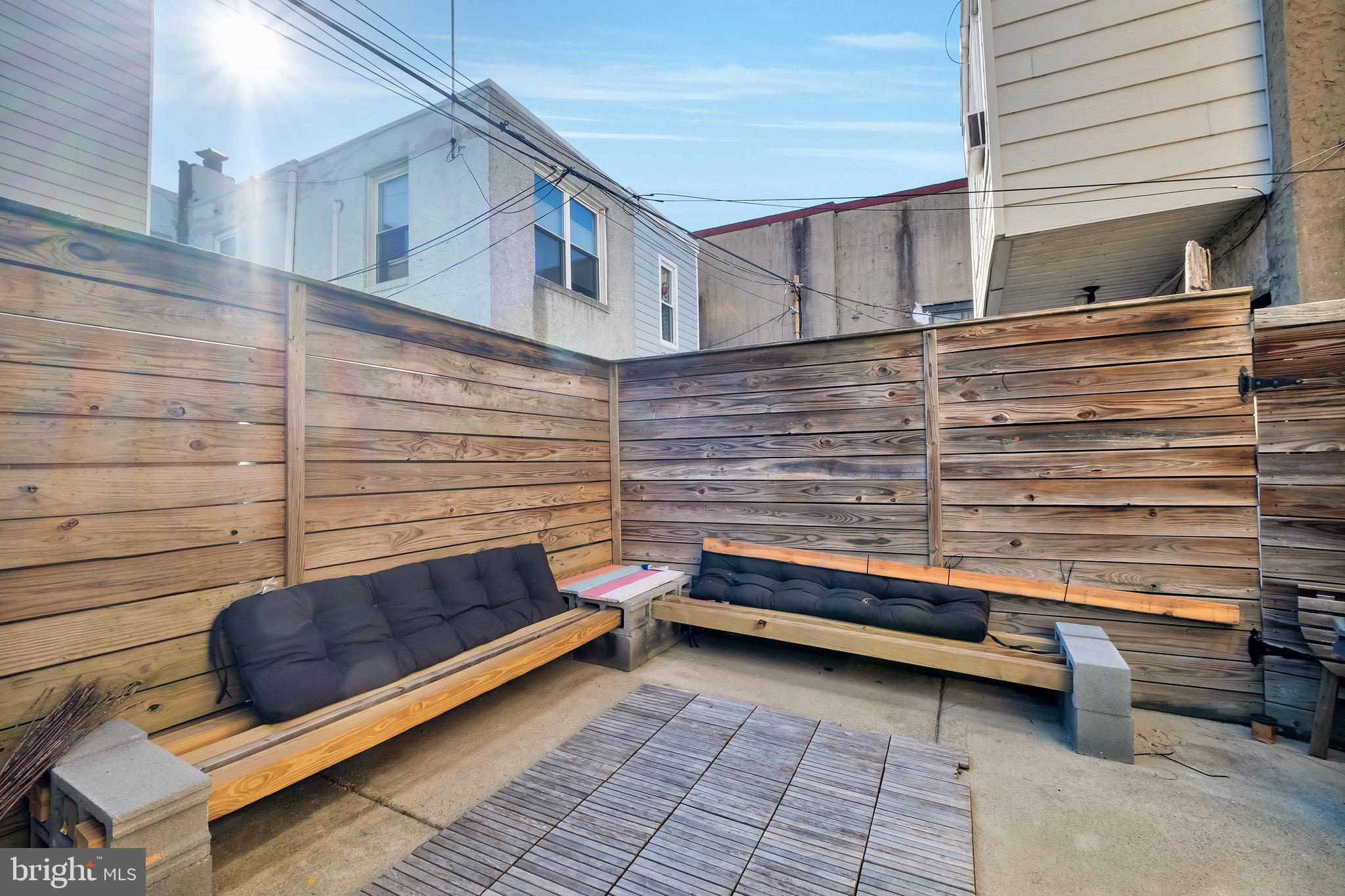 830 MOUNTAIN STREET