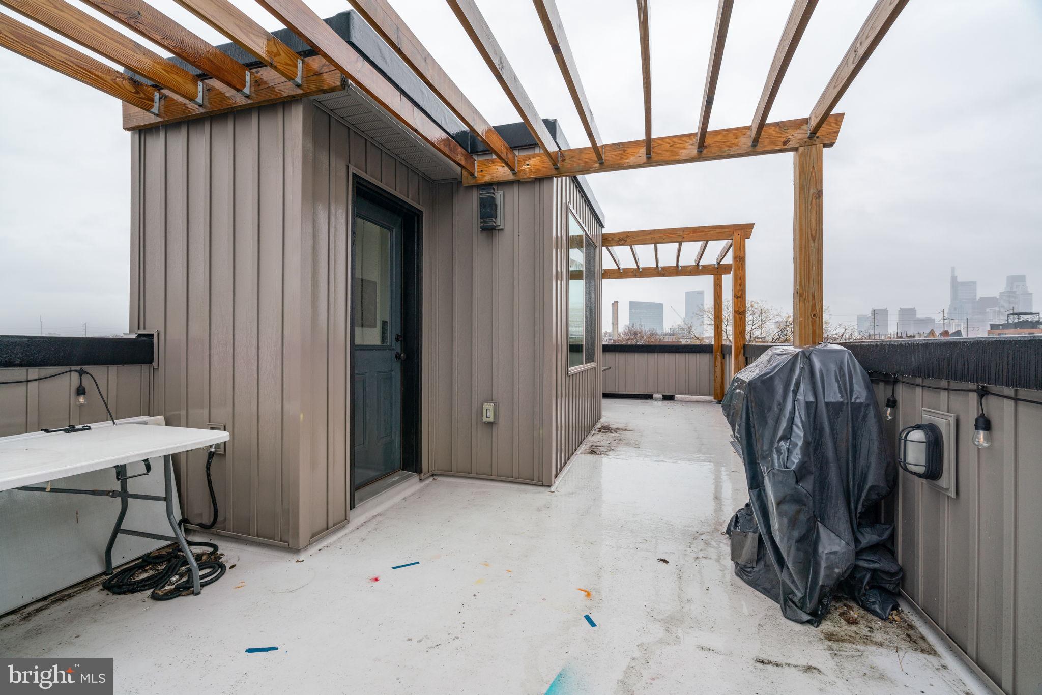 2626 EARP STREET