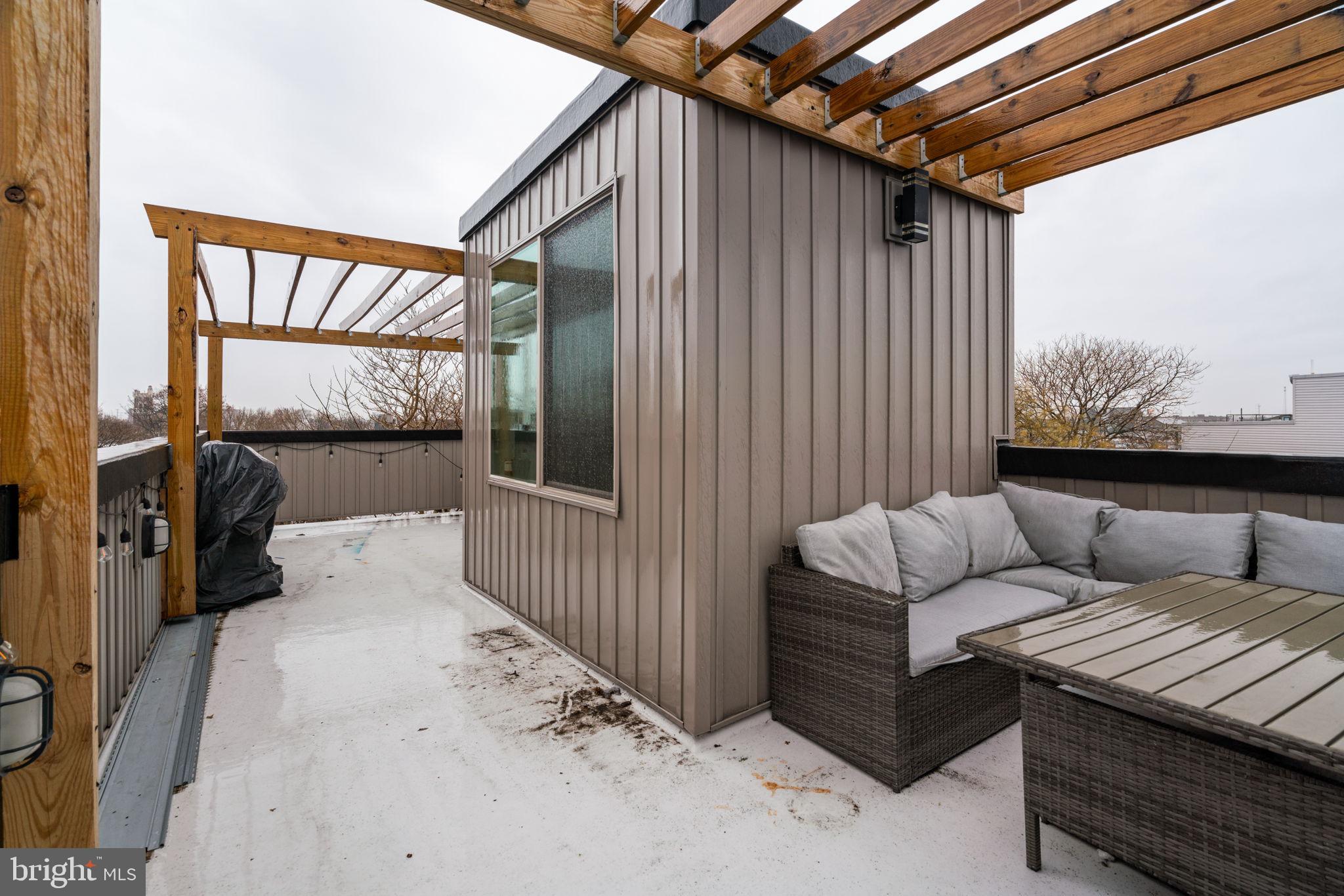 2626 EARP STREET