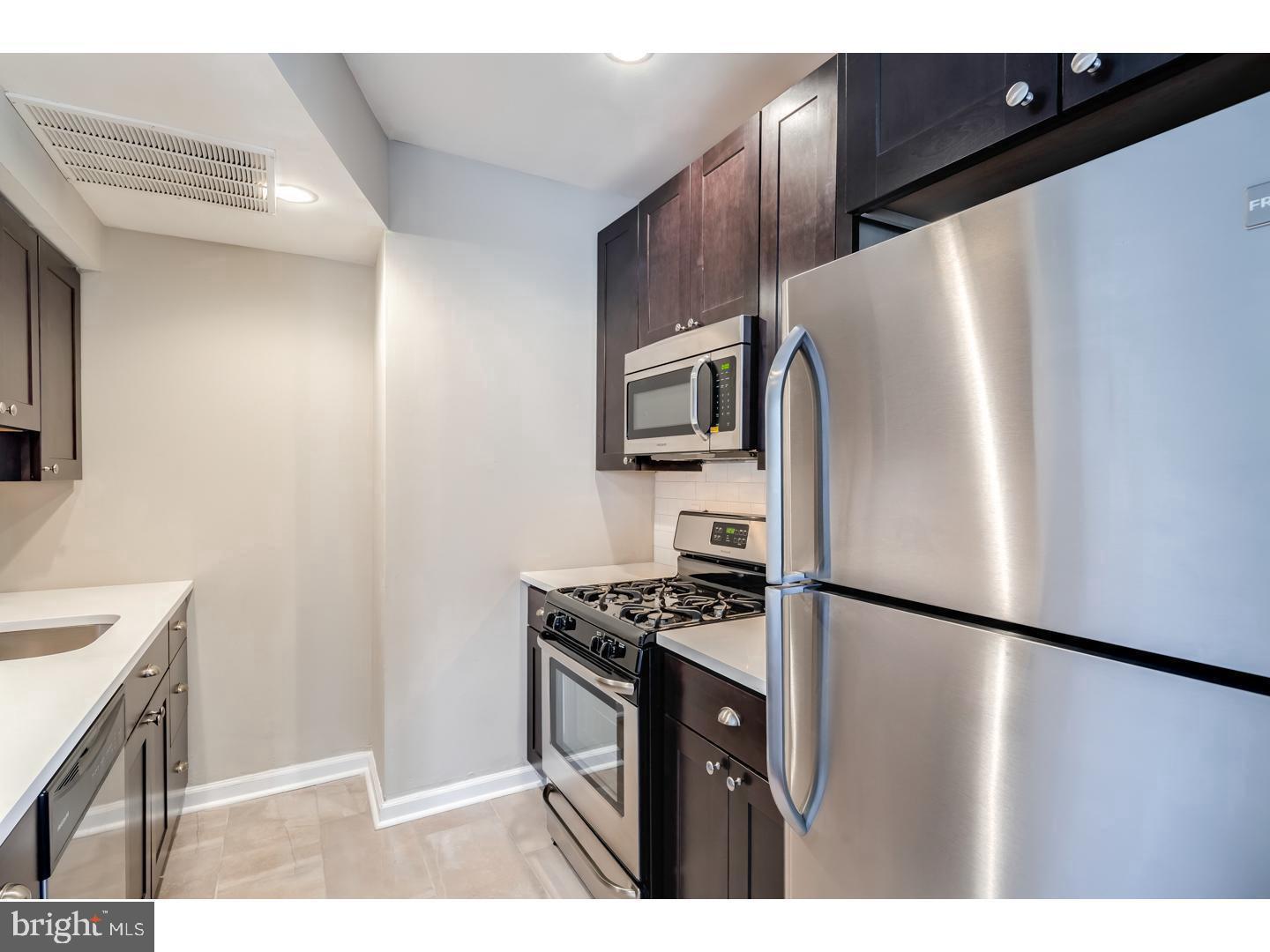 2062 LOMBARD STREET 1