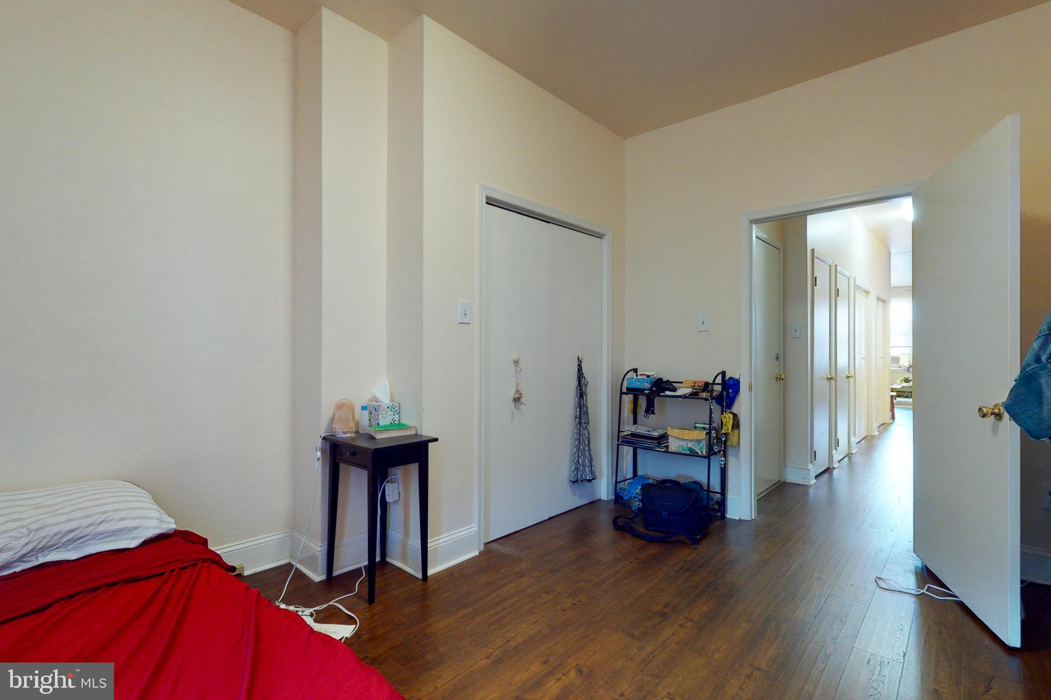 804 CORINTHIAN AVENUE