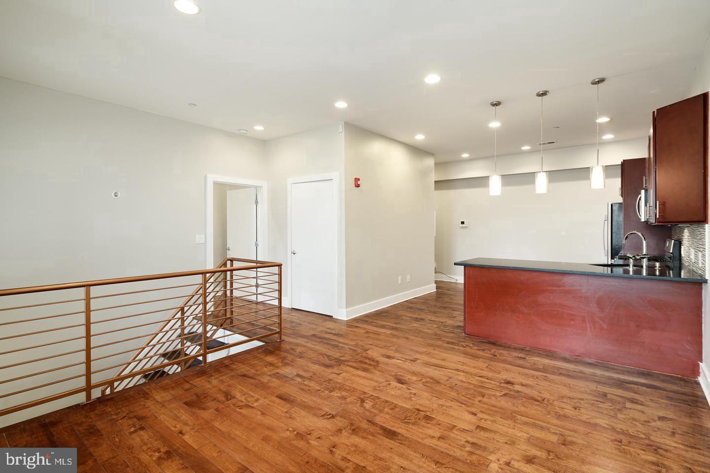 1535 N PHILIP STREET 39 14