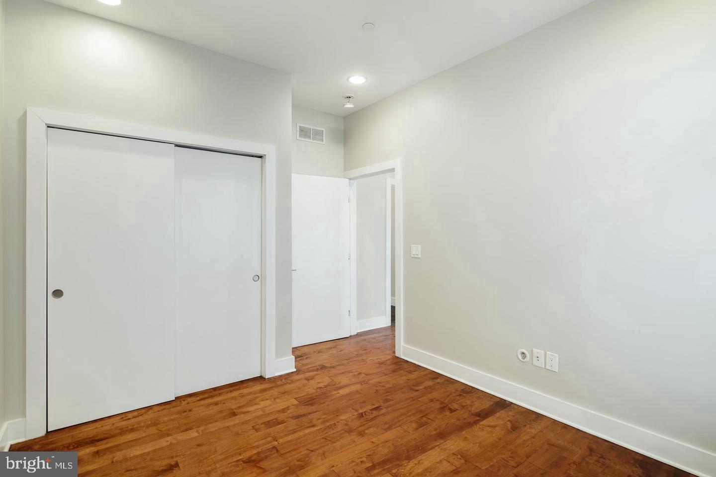 1535 N PHILIP STREET 39 14
