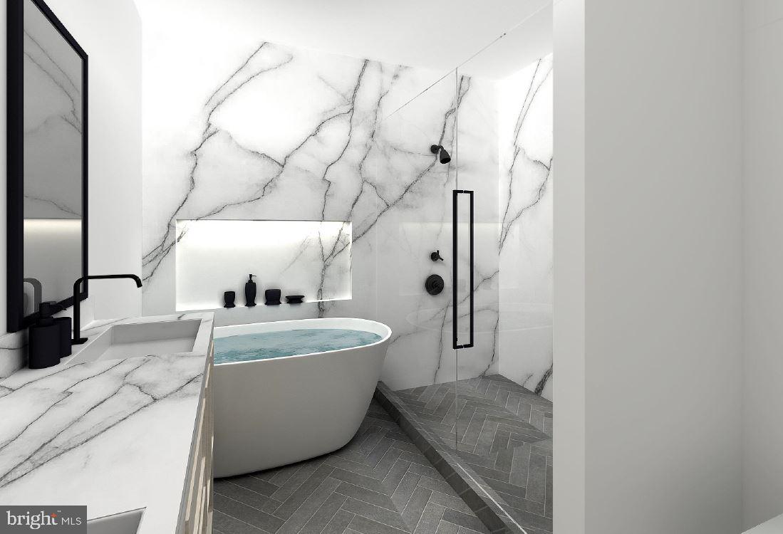 2815 S HUTCHINSON STREET