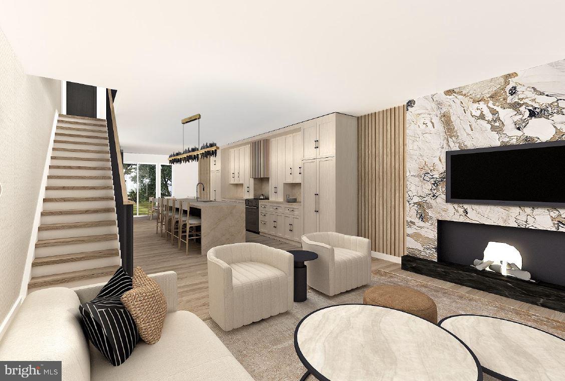 2815 S HUTCHINSON STREET