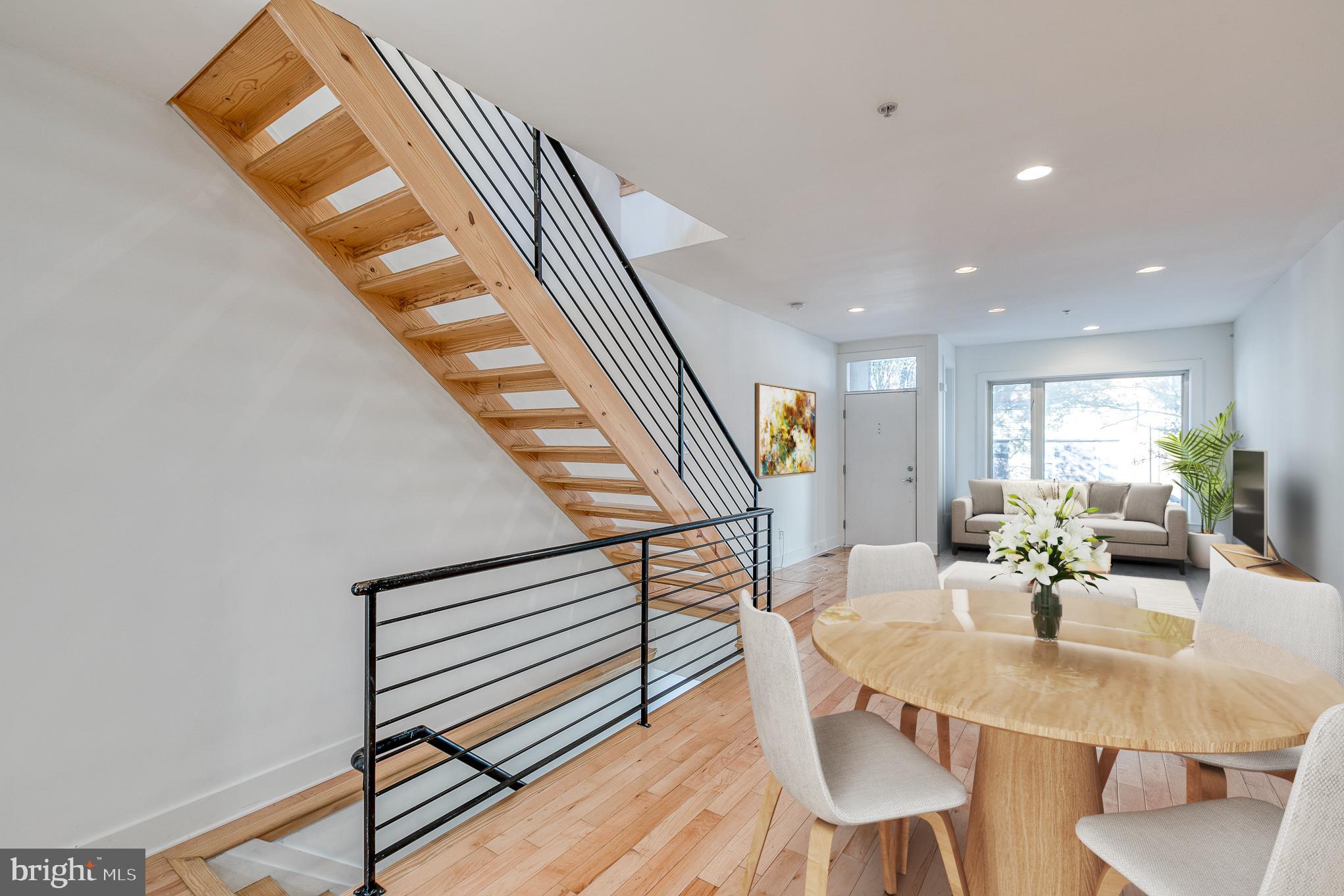 1643 S 5TH STREET