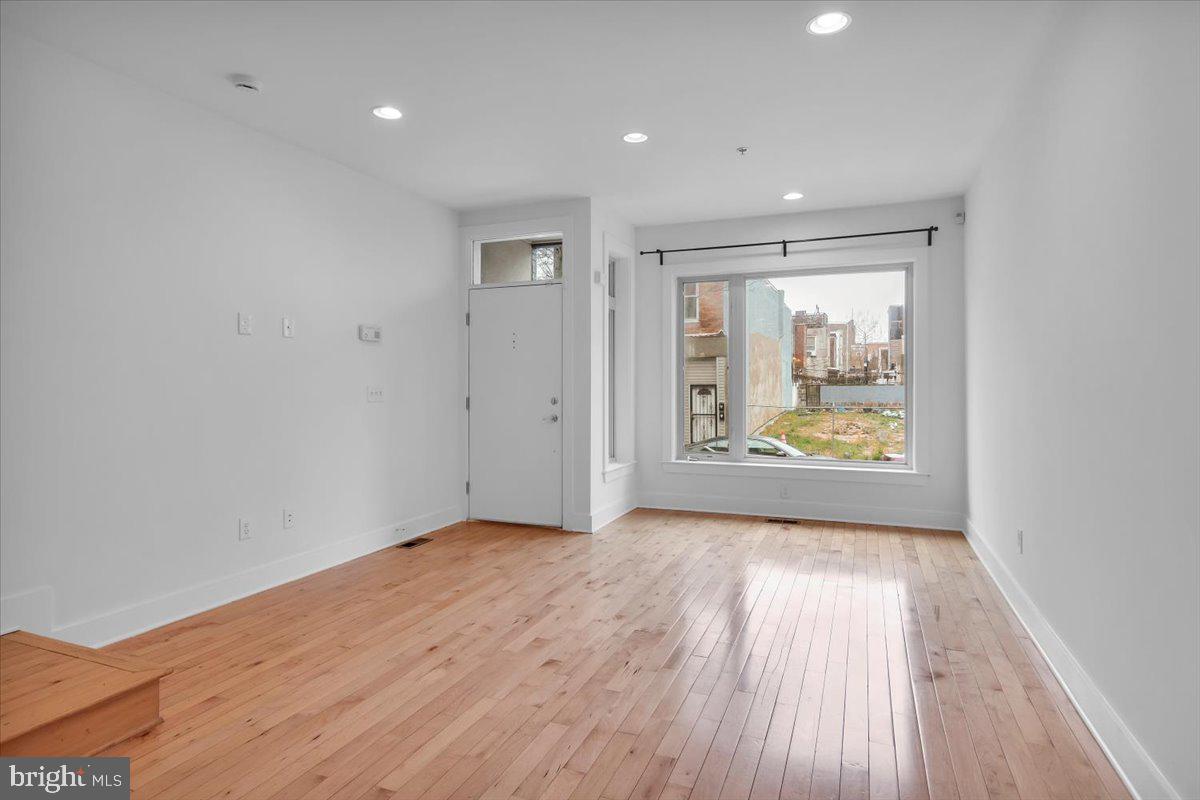 1643 S 5TH STREET