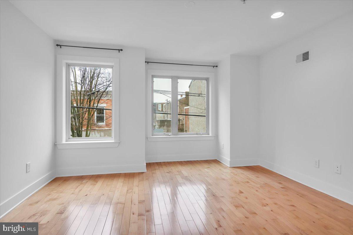 1643 S 5TH STREET