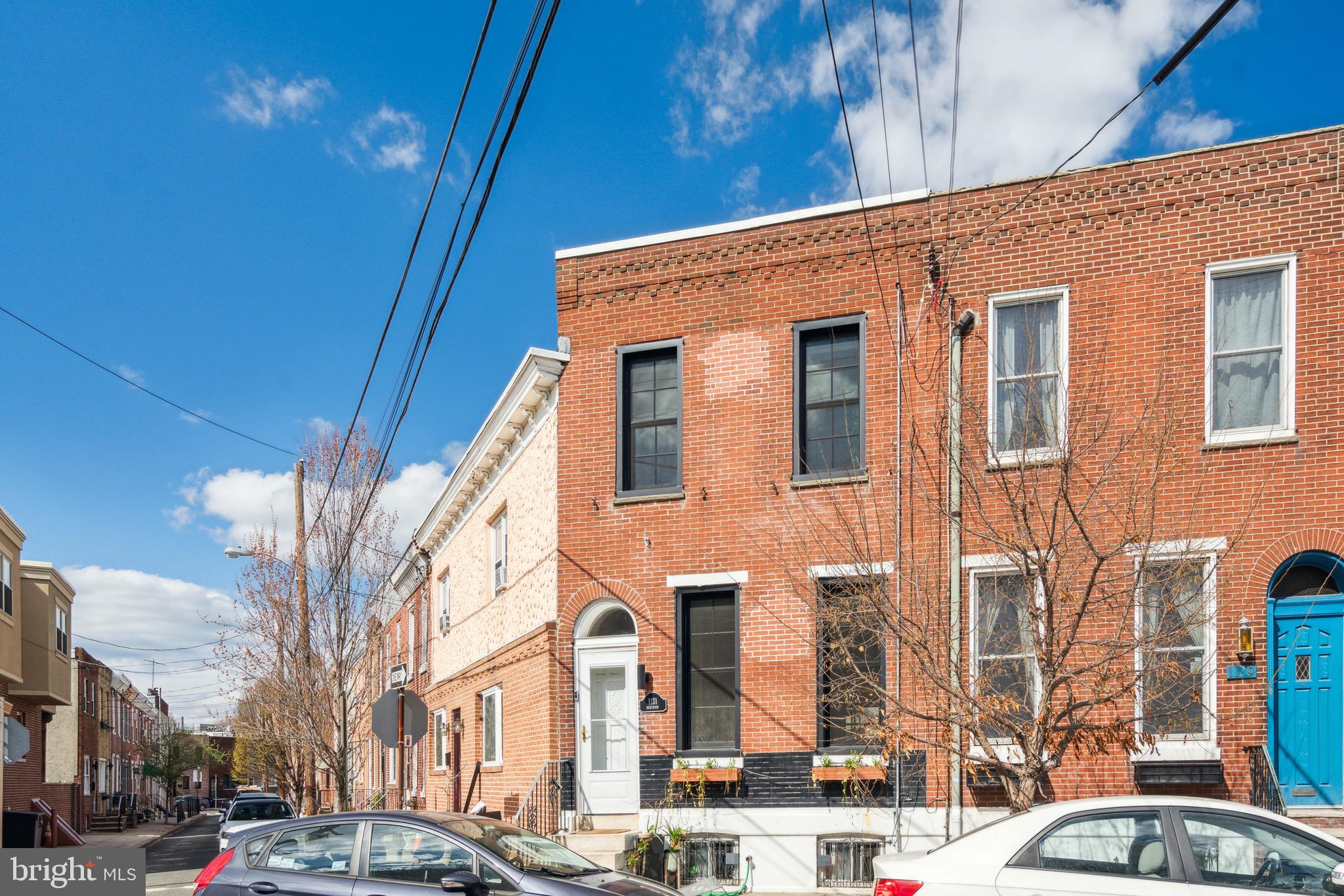1131 DICKINSON STREET