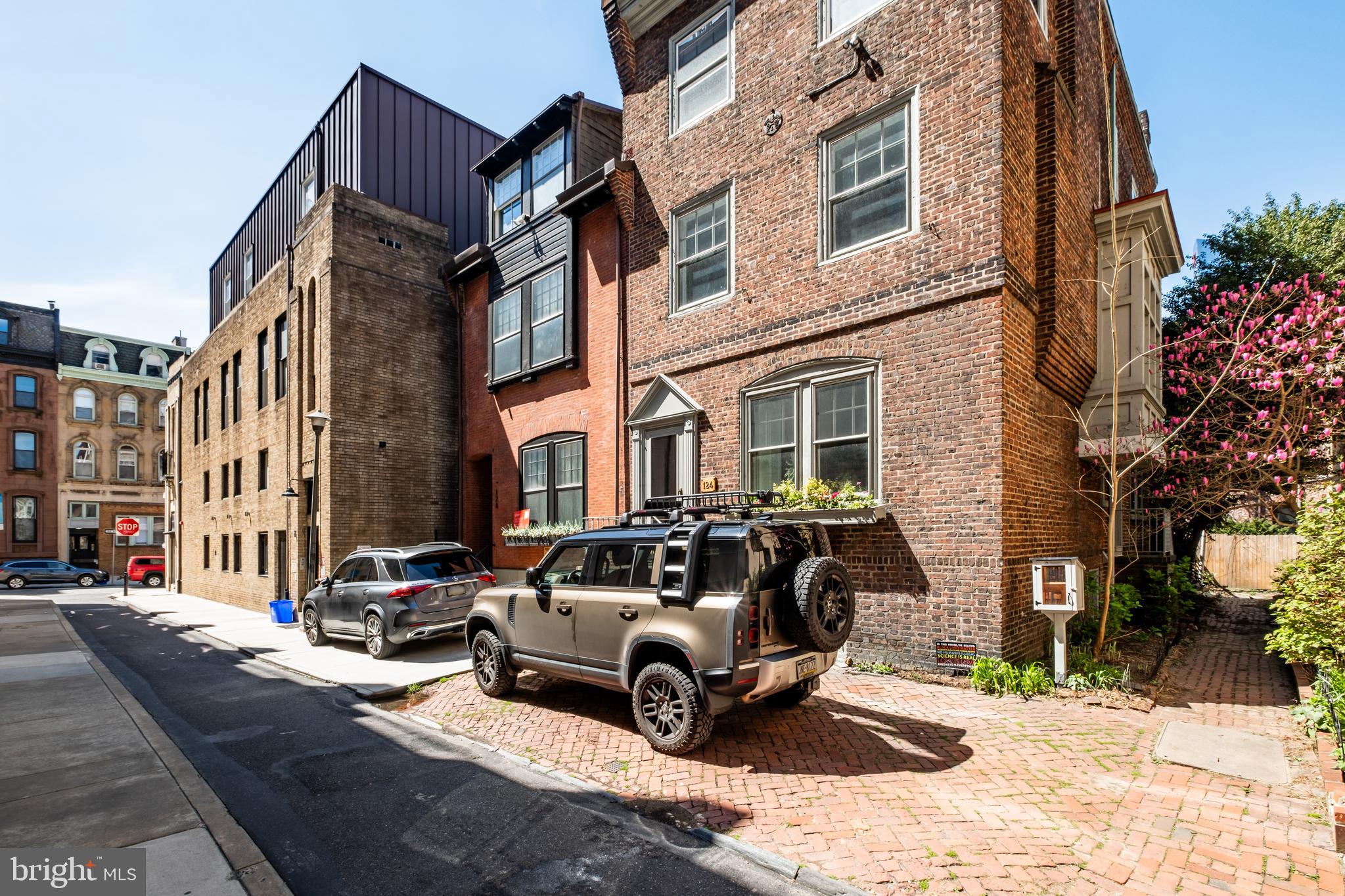 124 S VAN PELT STREET