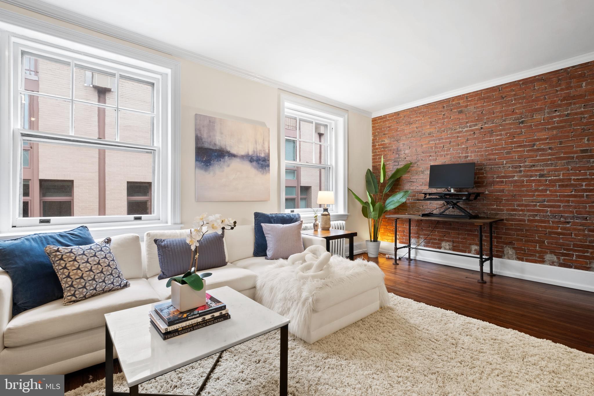 124 S VAN PELT STREET