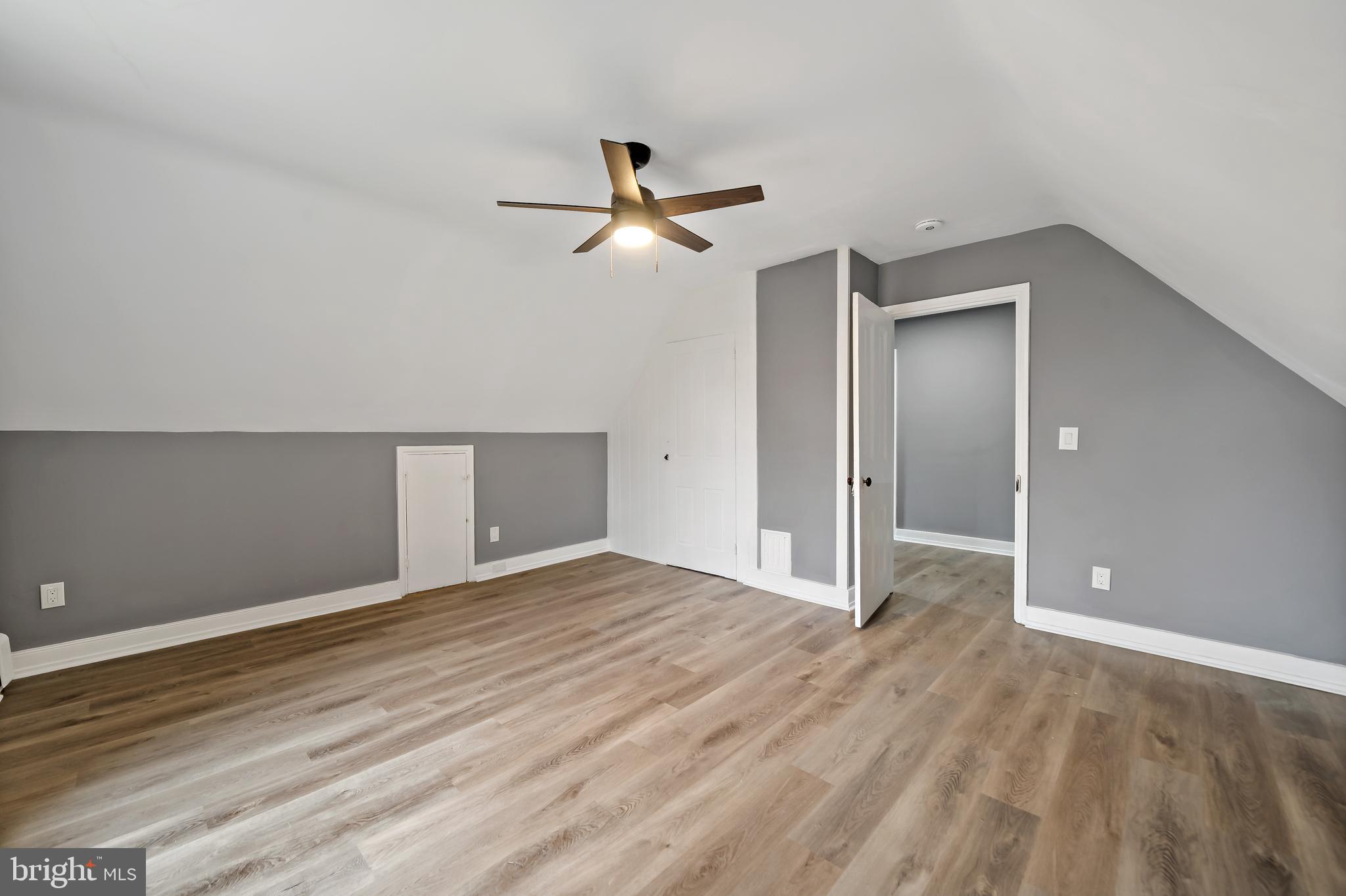 458 E LOCUST AVENUE