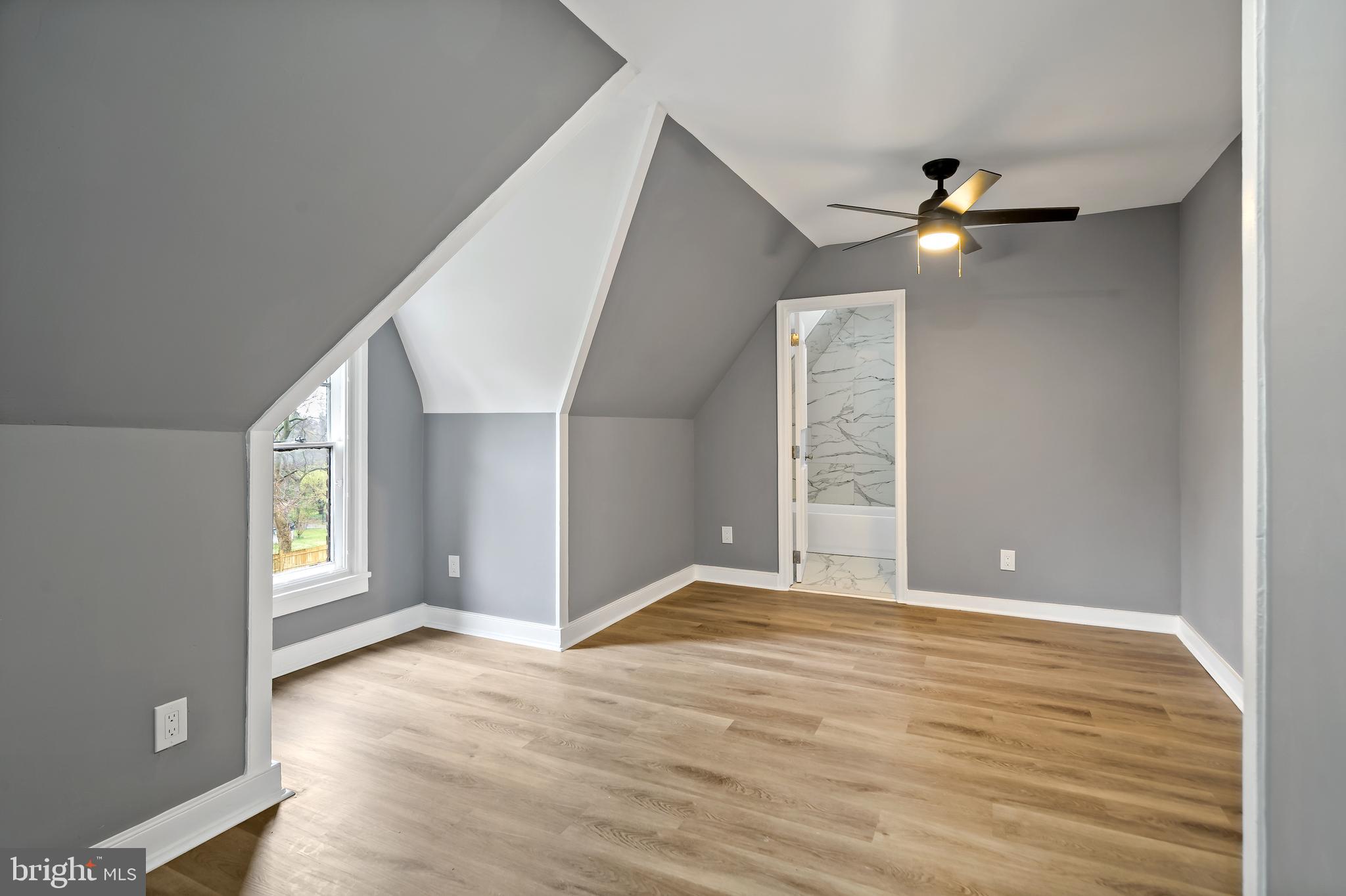 458 E LOCUST AVENUE