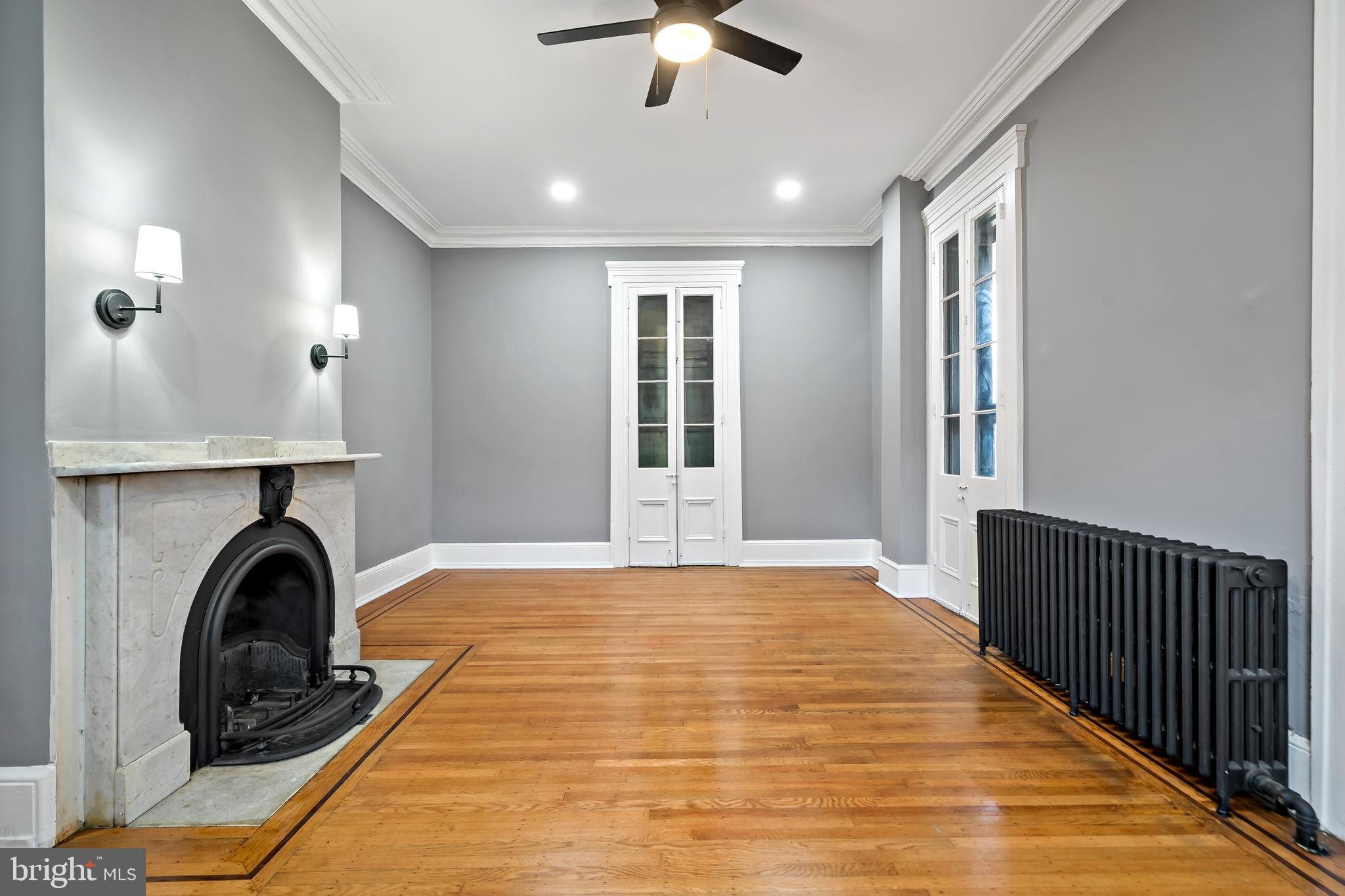 458 E LOCUST AVENUE