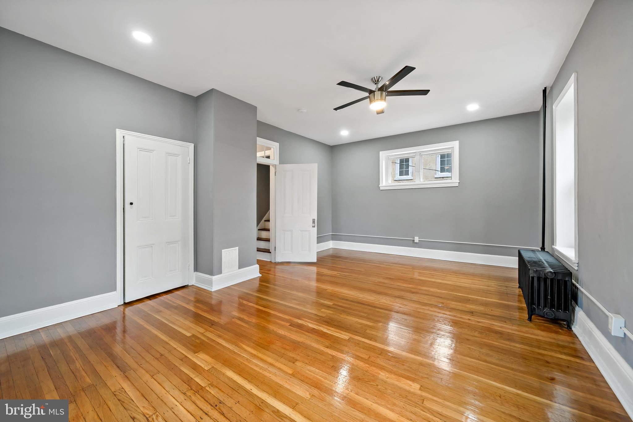 458 E LOCUST AVENUE