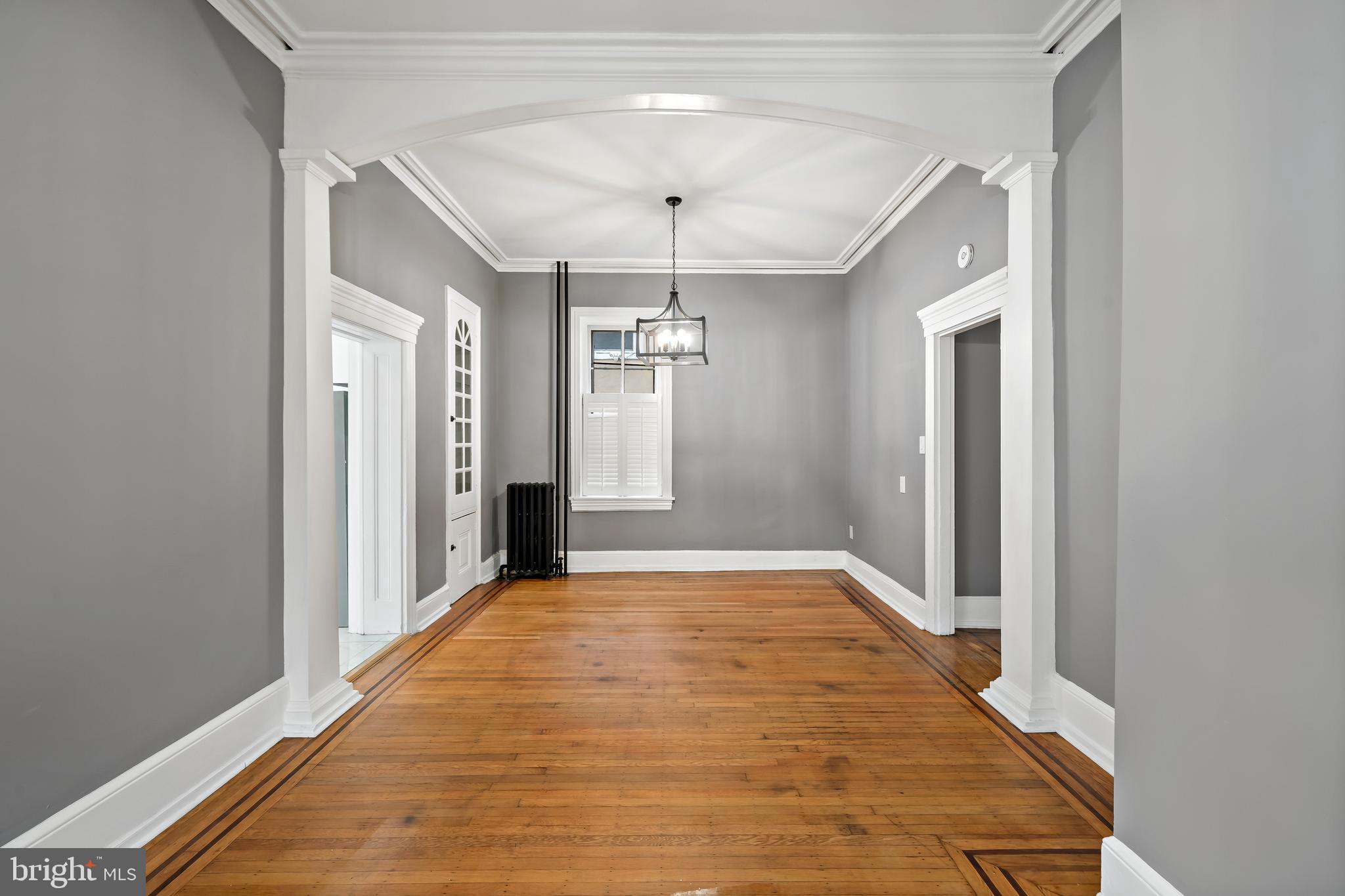 458 E LOCUST AVENUE