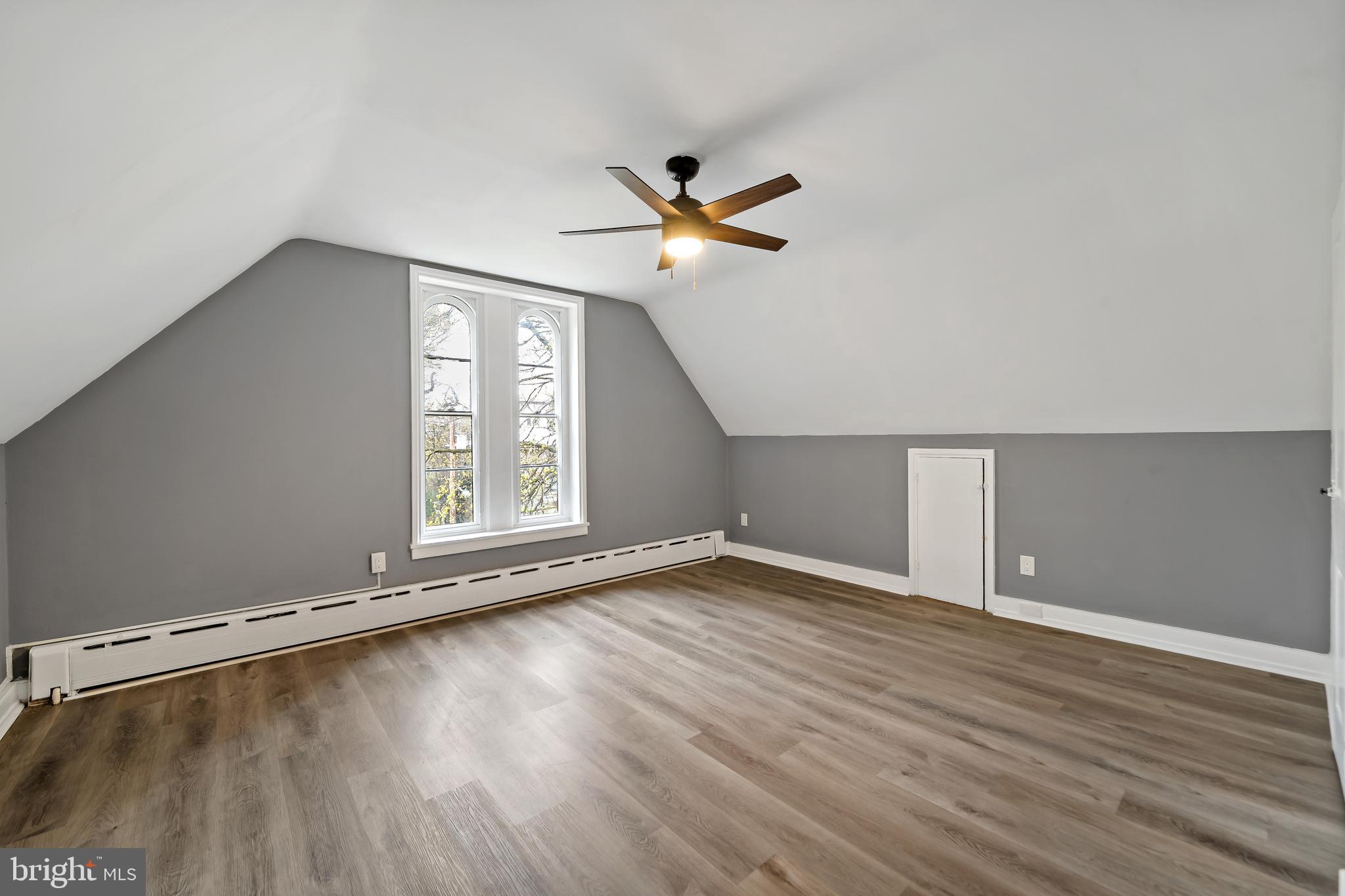 458 E LOCUST AVENUE