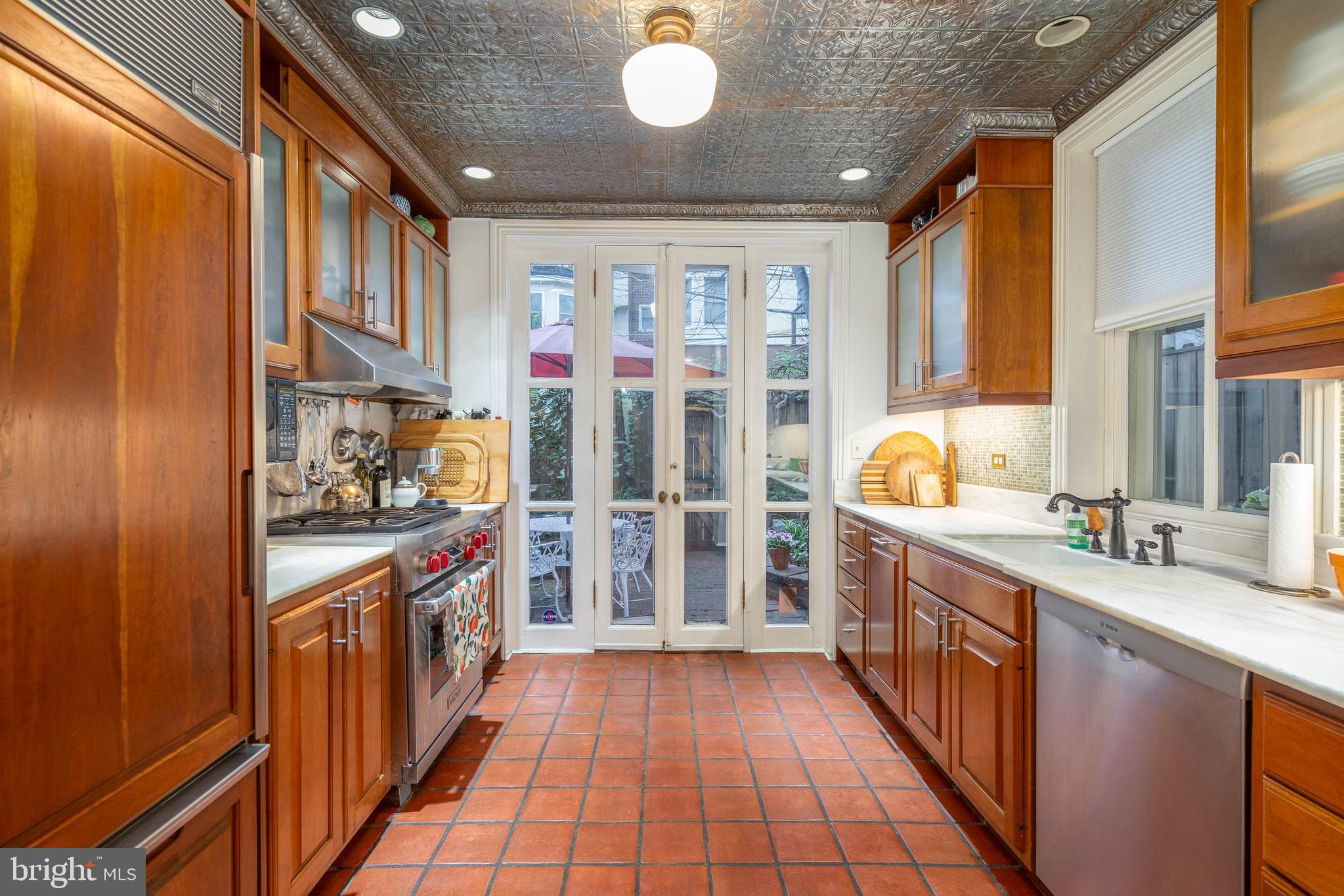2123 BRANDYWINE STREET
