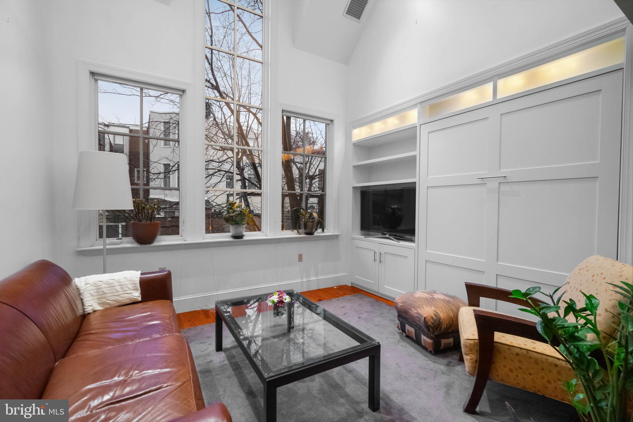 2123 BRANDYWINE STREET
