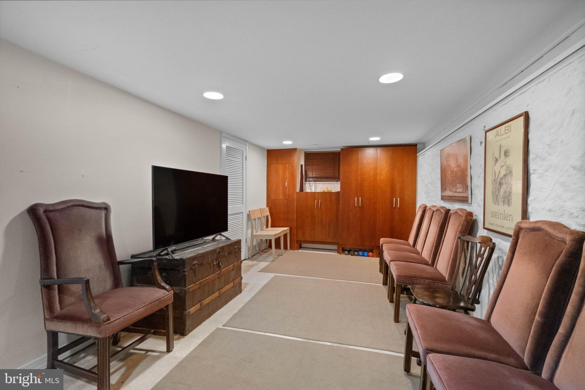 2123 BRANDYWINE STREET