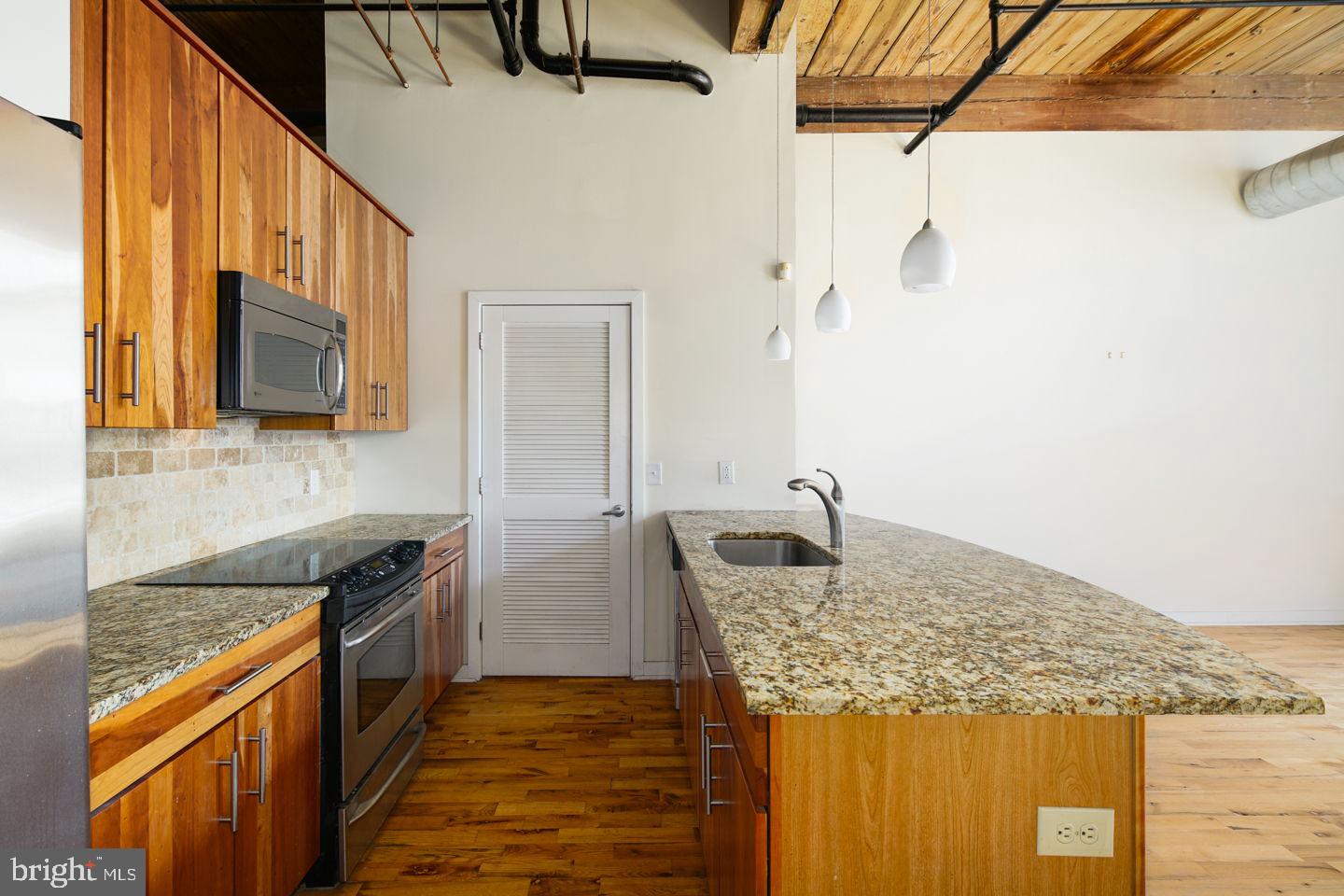 1524 N HANCOCK STREET 303
