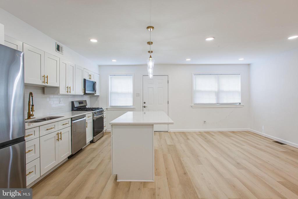 2120 N 11TH STREET