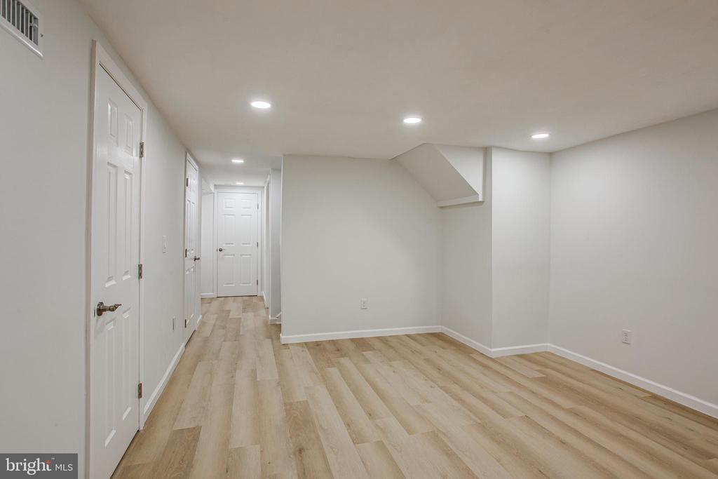 2120 N 11TH STREET