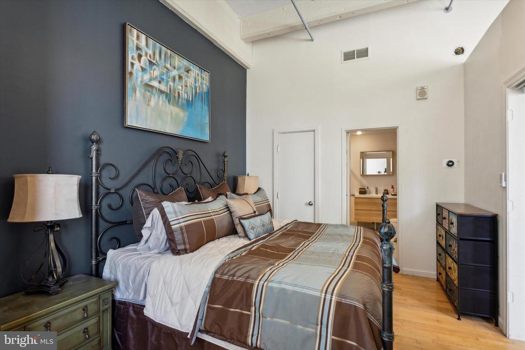 1238 CALLOWHILL STREET 403