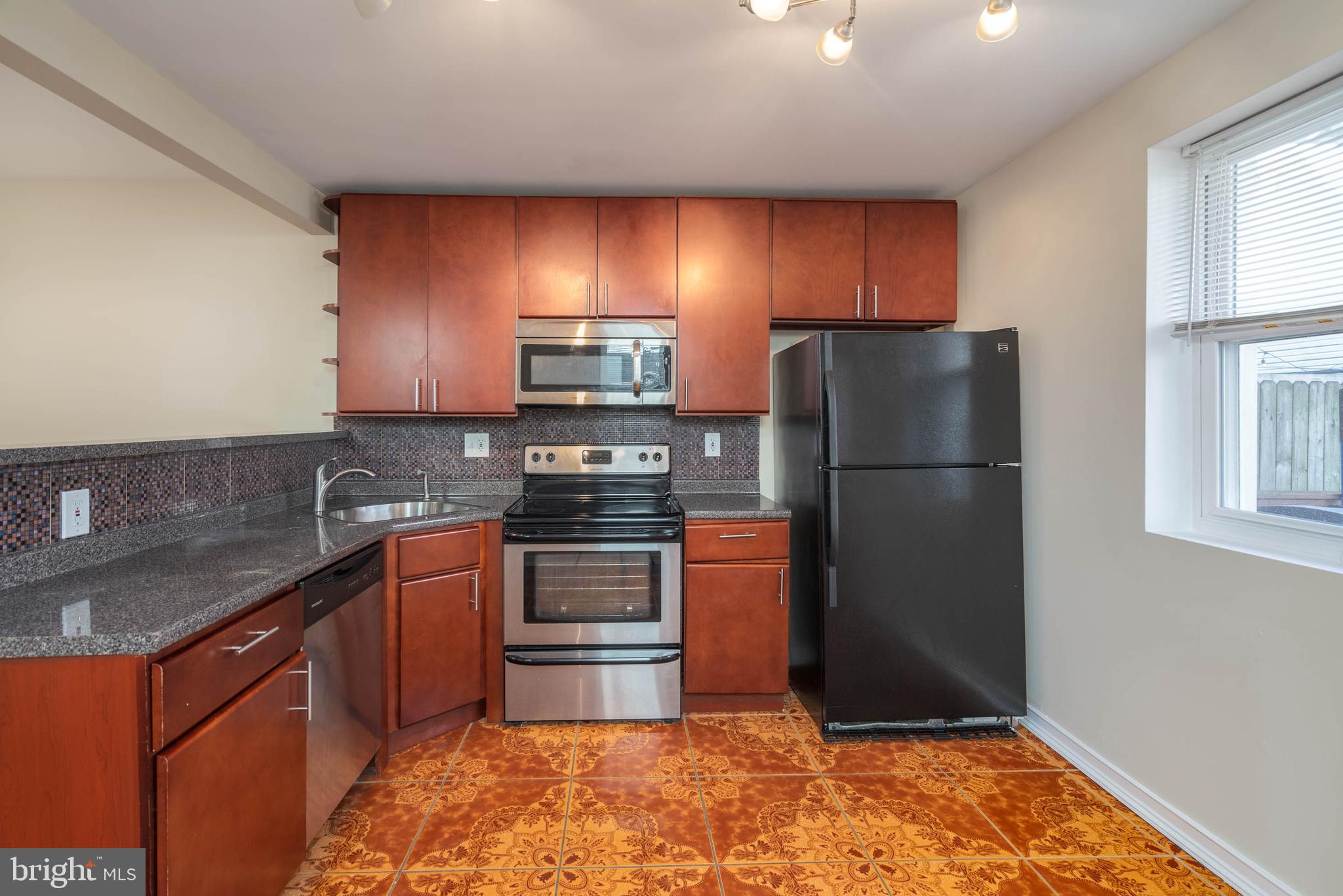 1252 S 19TH STREET