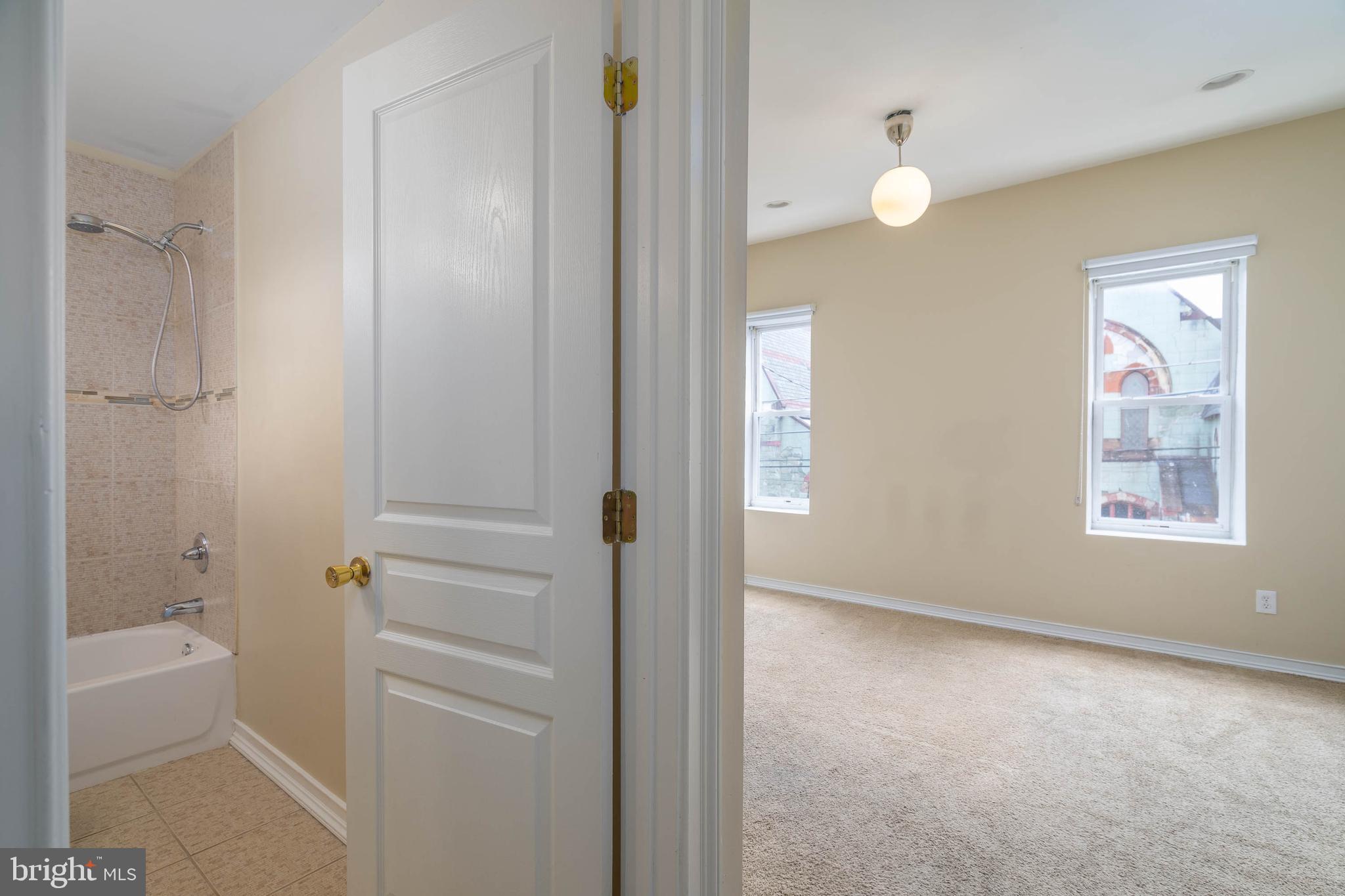 1252 S 19TH STREET