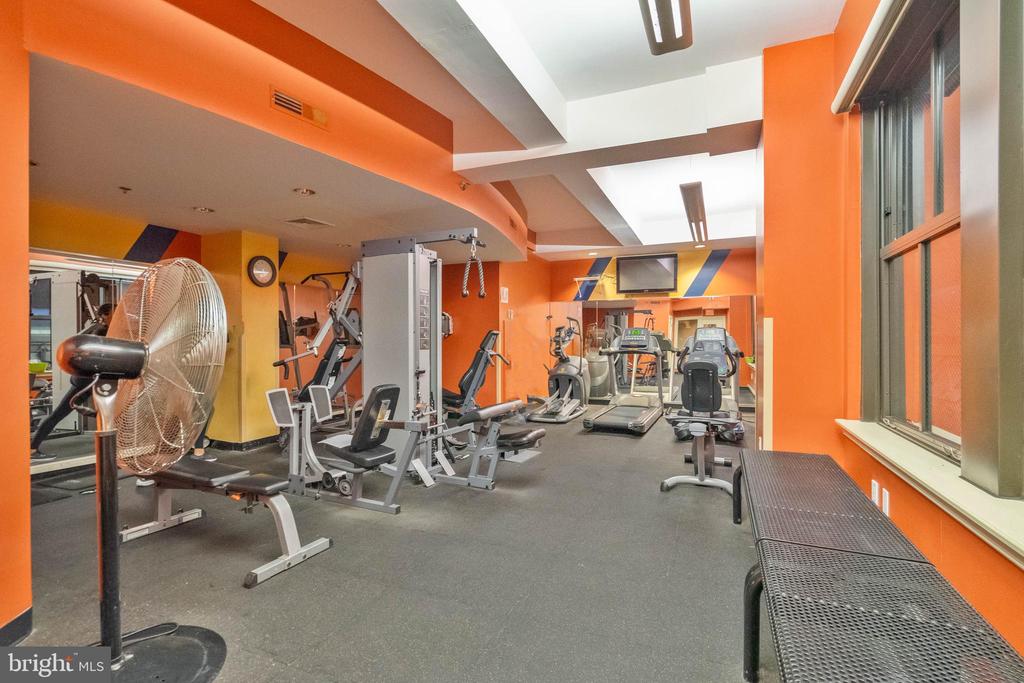1500 CHESTNUT STREET 18H