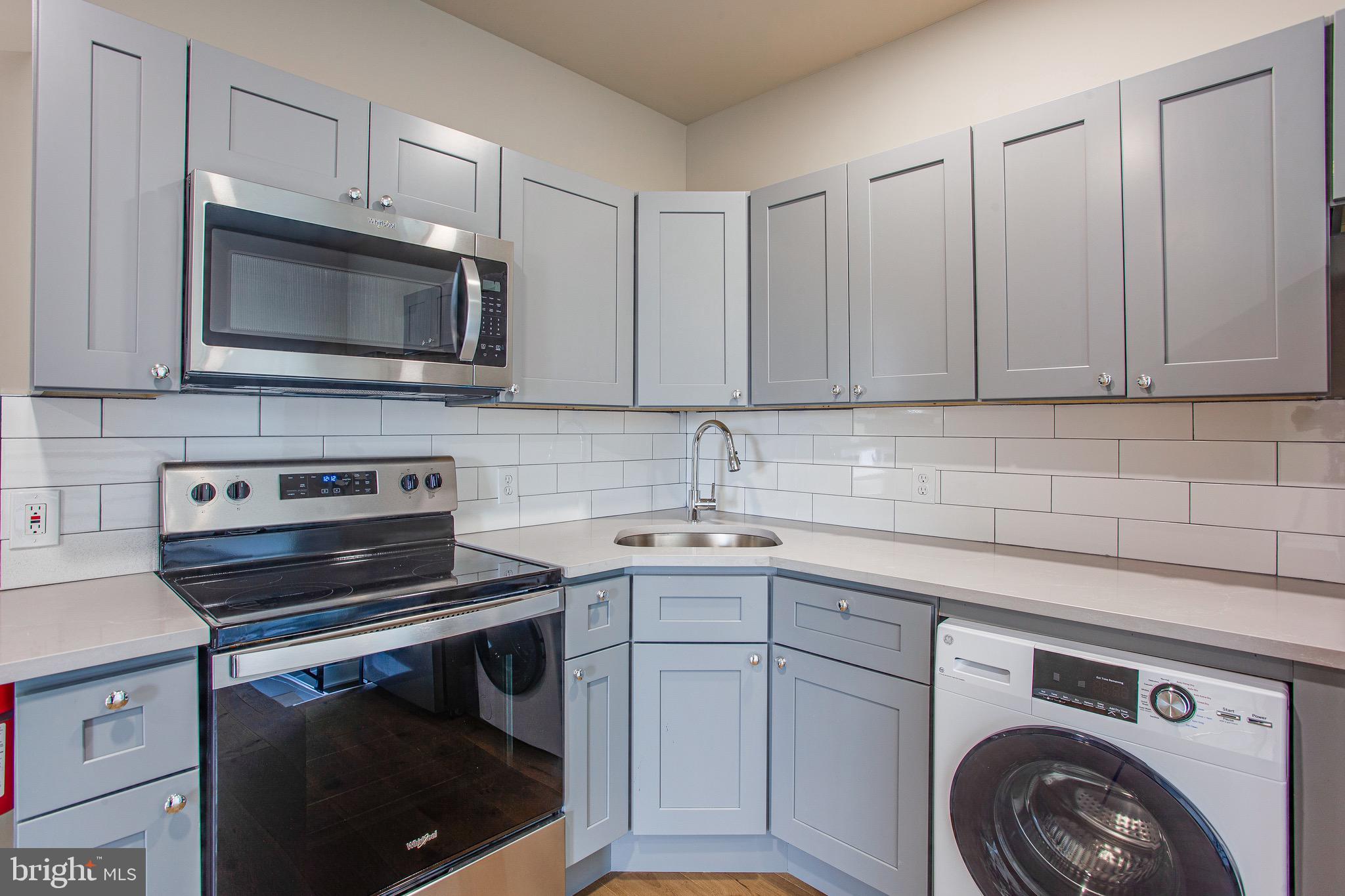 854 N 25TH STREET