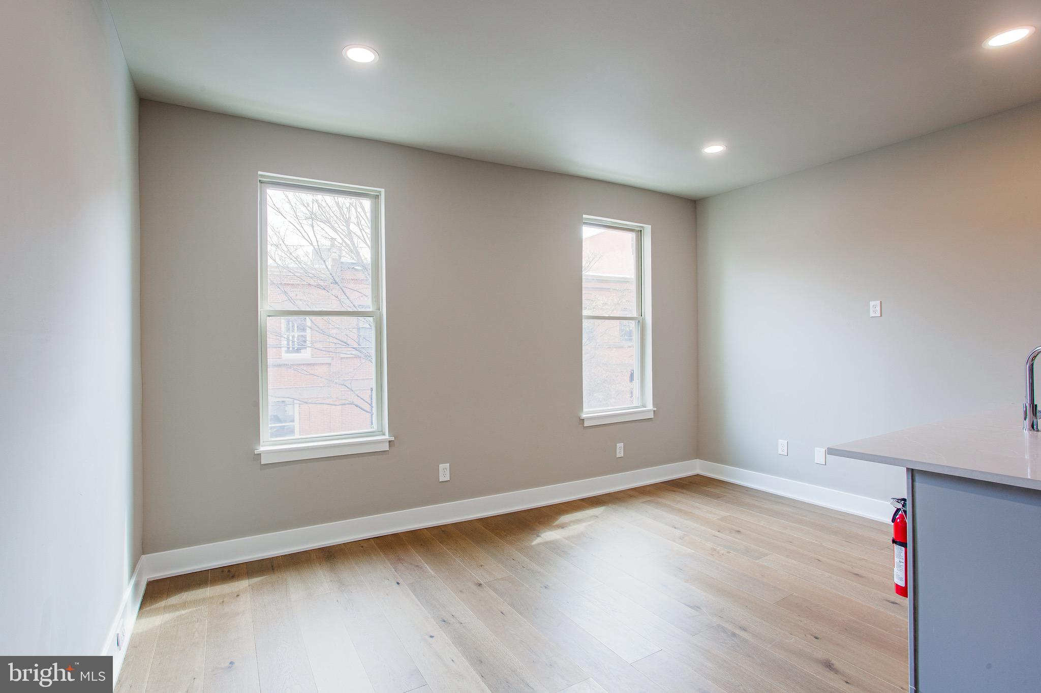 854 N 25TH STREET