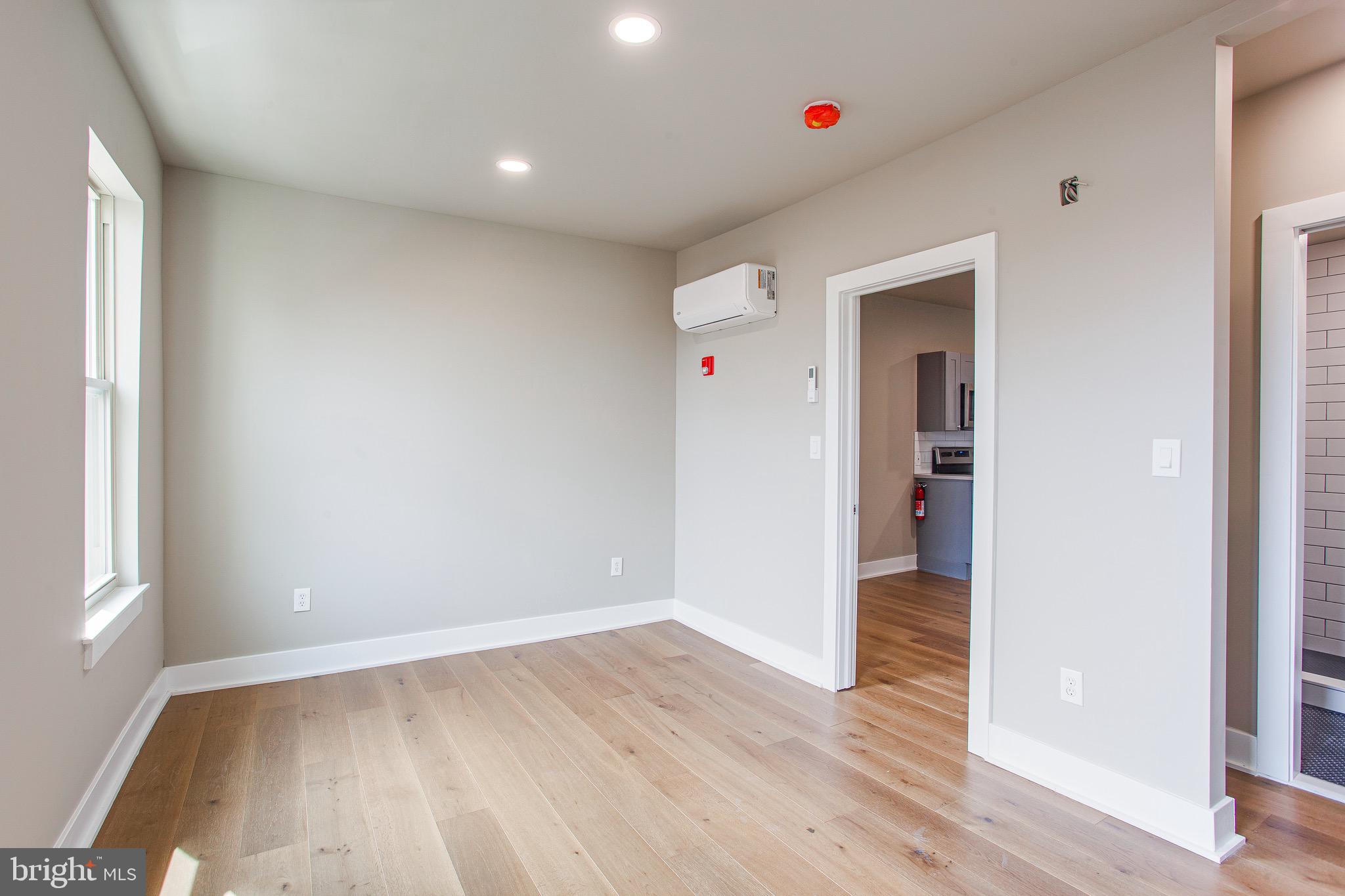 854 N 25TH STREET