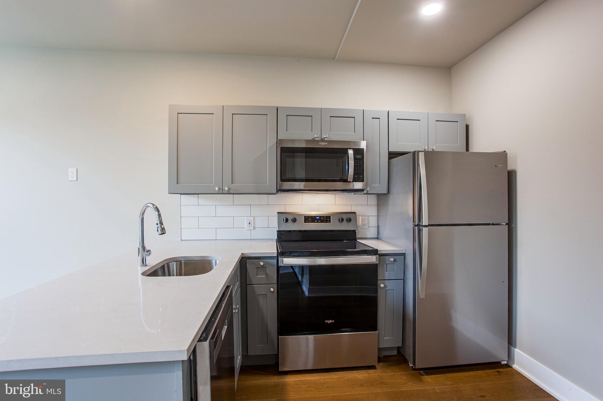 854 N 25TH STREET