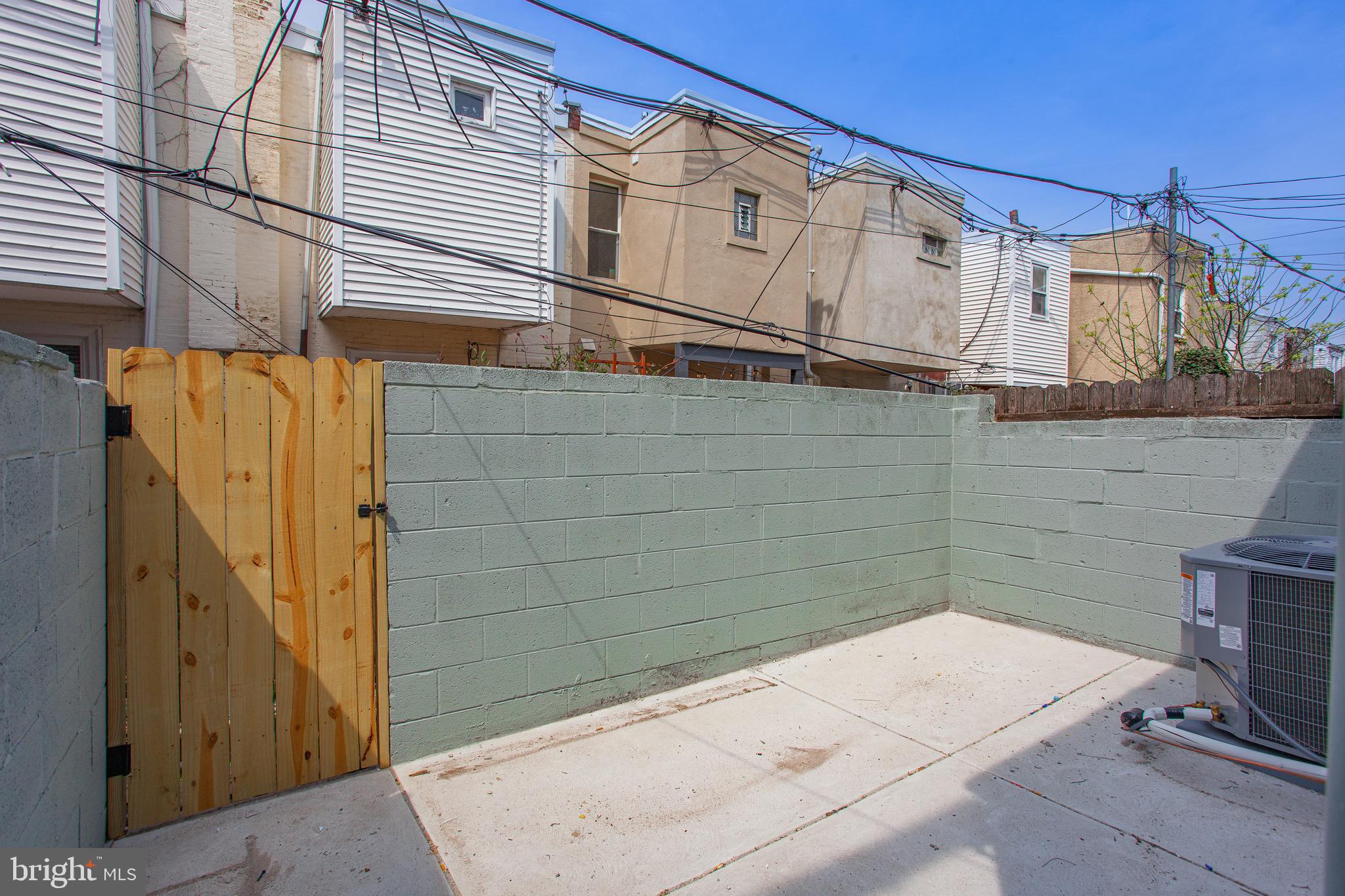 854 N 25TH STREET