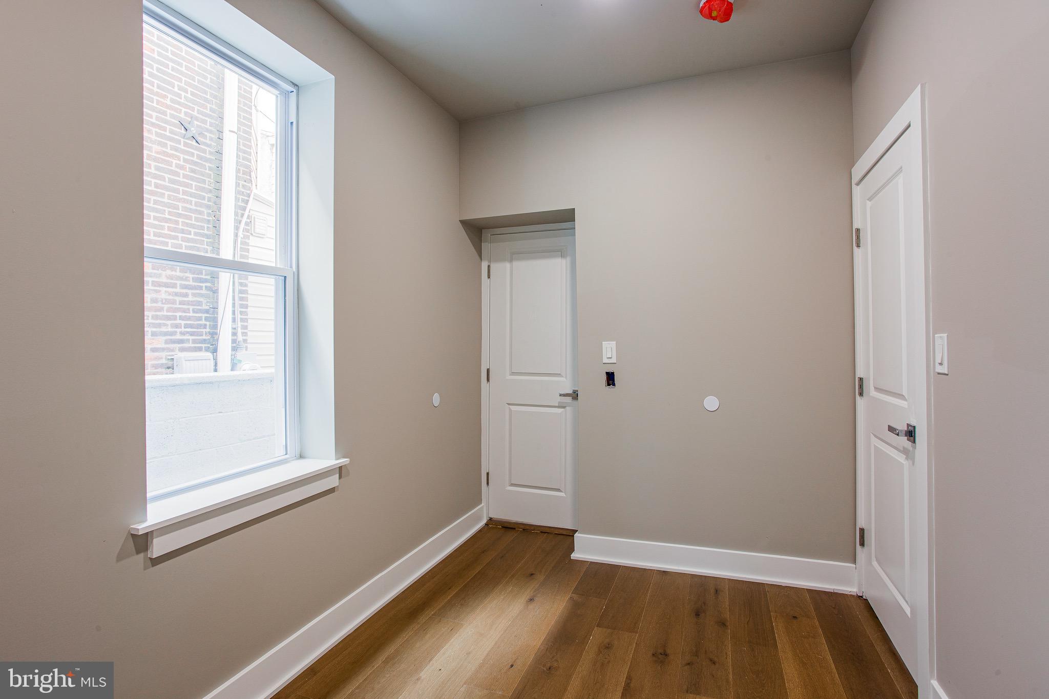 854 N 25TH STREET