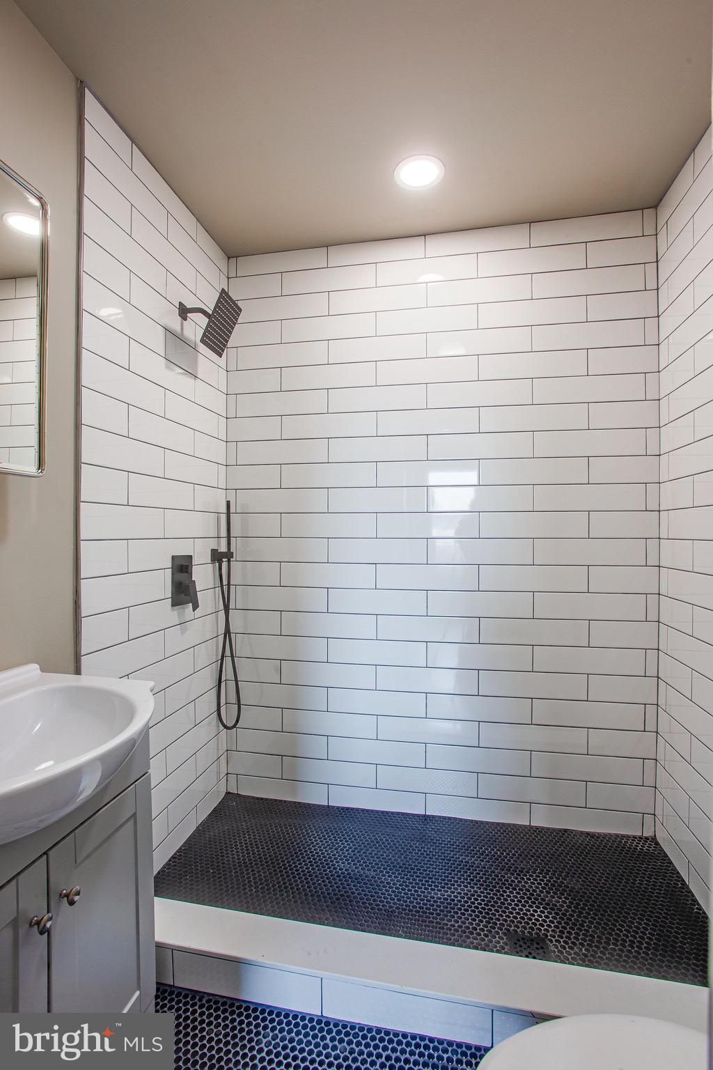 854 N 25TH STREET