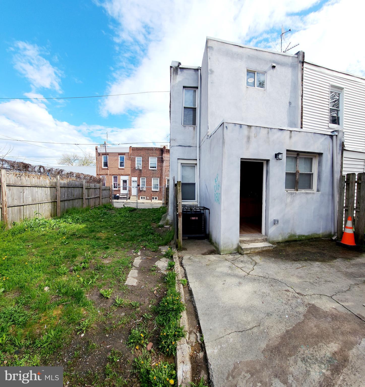 3140 - 42 WEIKEL STREET