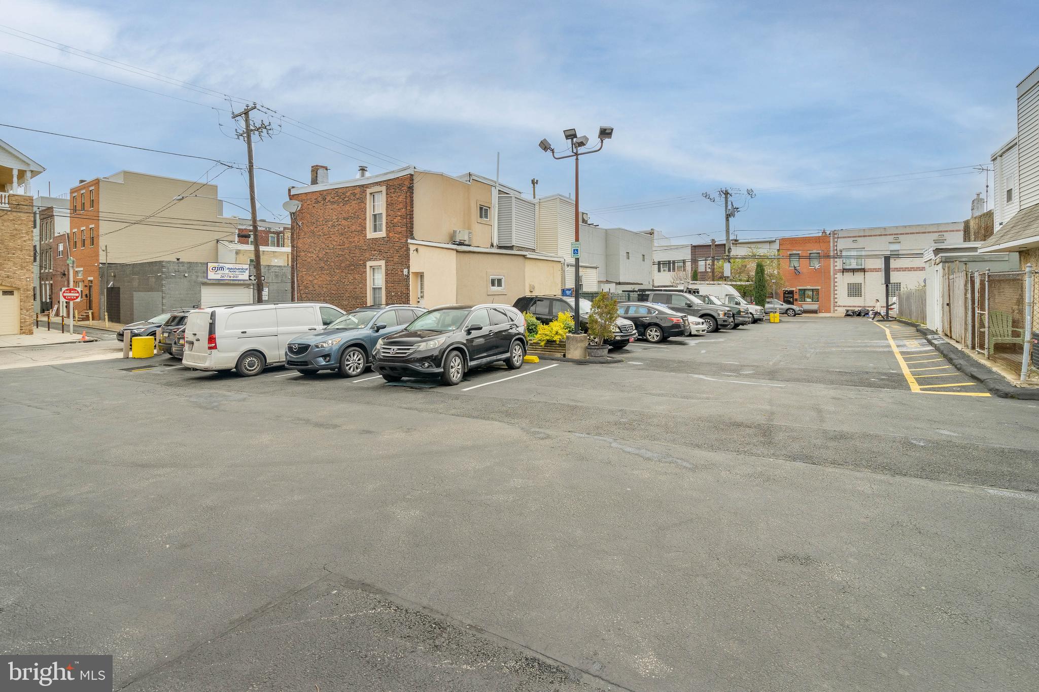 227 PENNSPORT MALL A