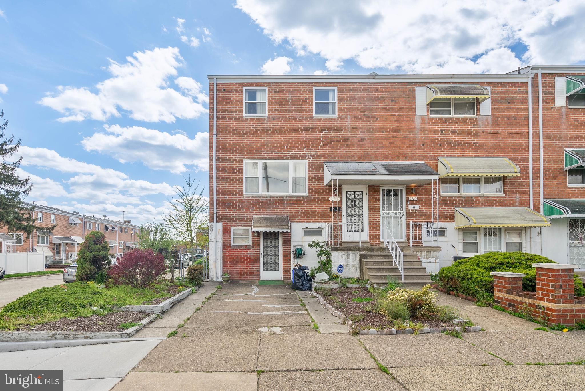 2712 S 73RD STREET