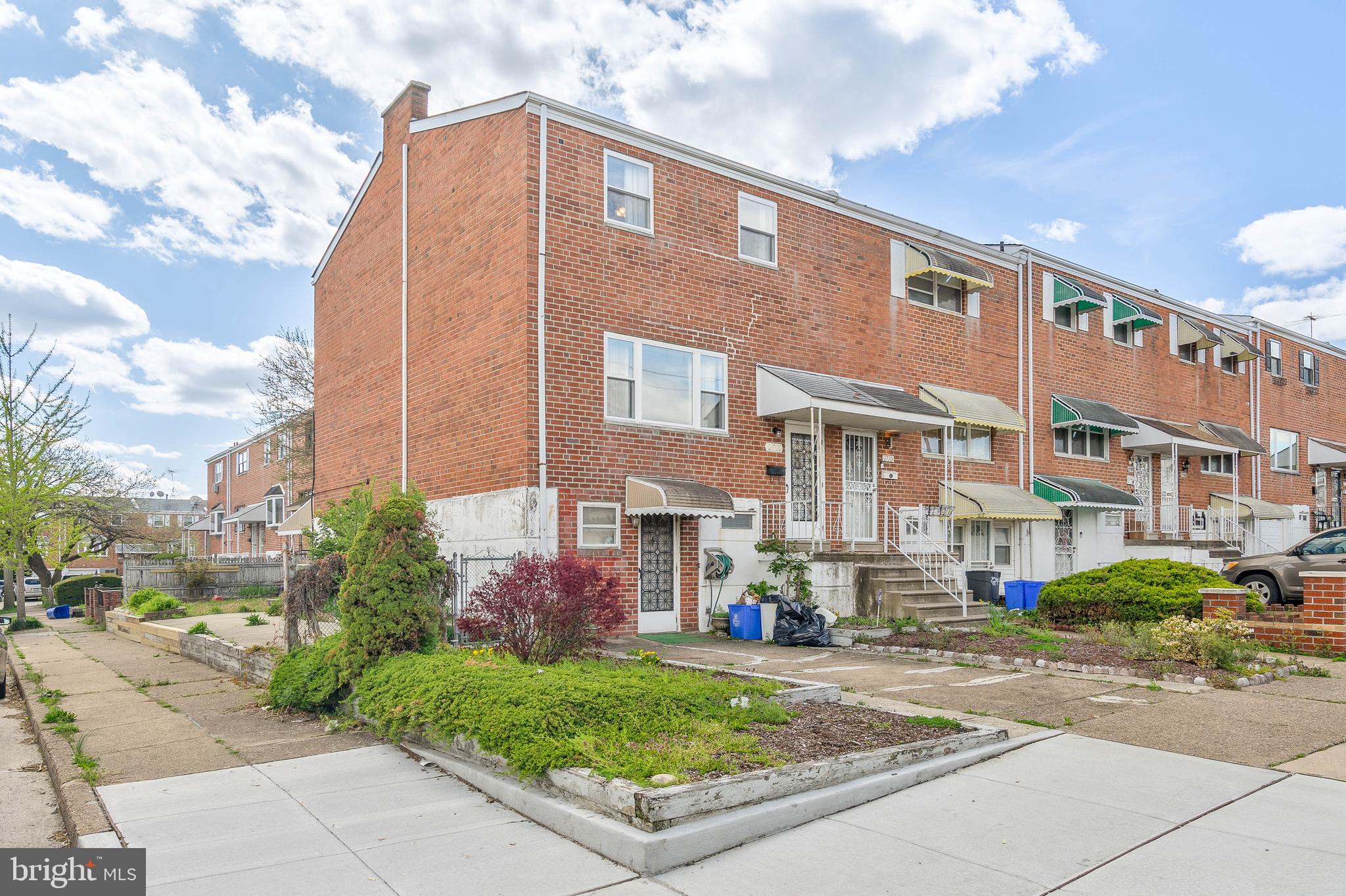 2712 S 73RD STREET