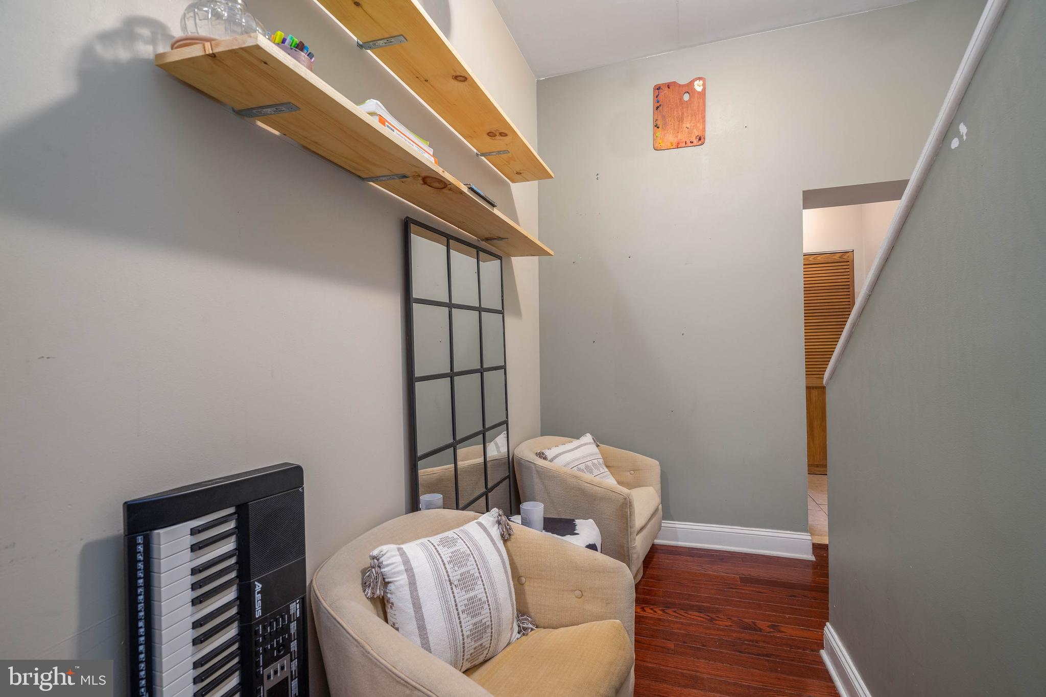 1707 WALLACE STREET 2R