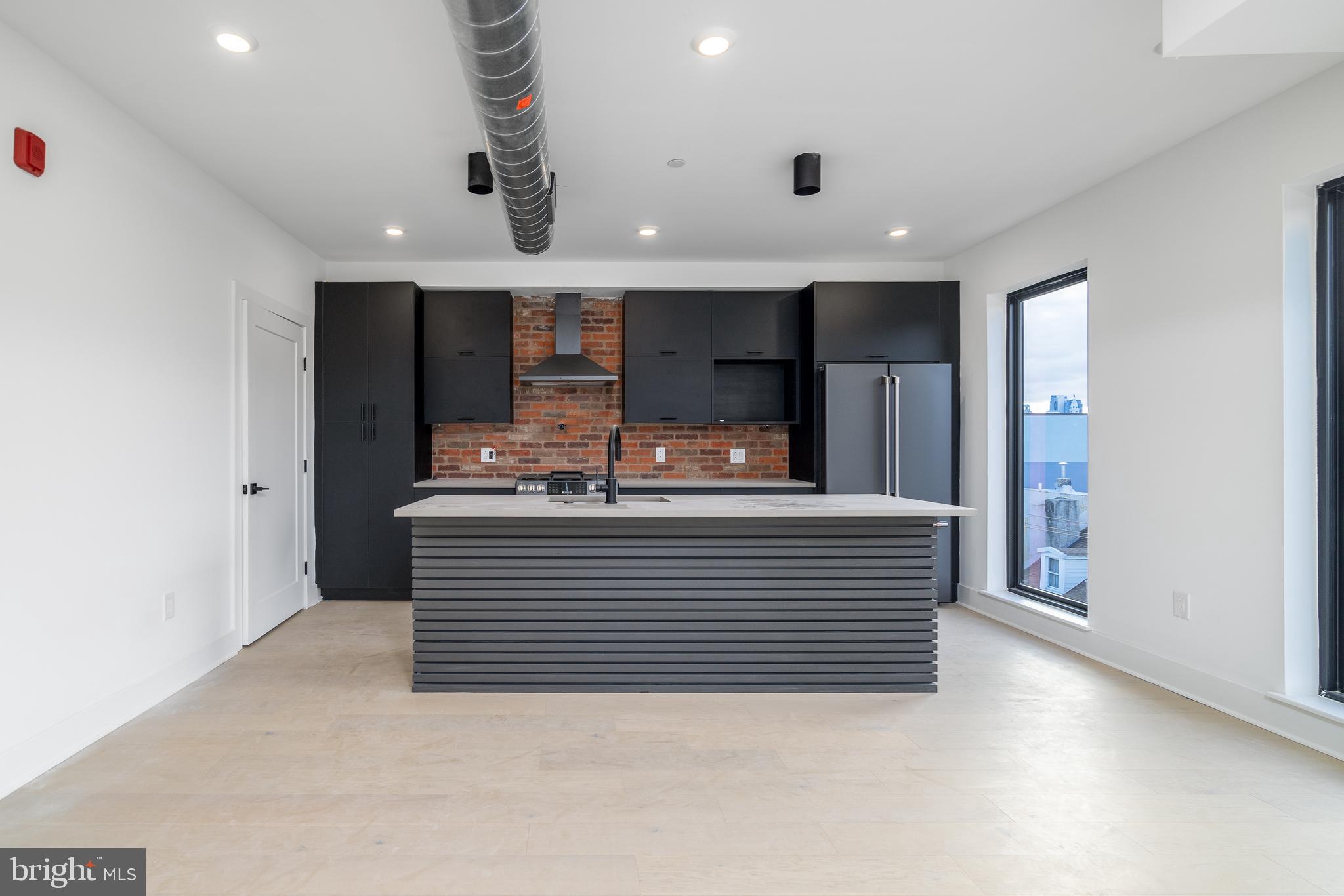 1139 N 3RD STREET 41 9