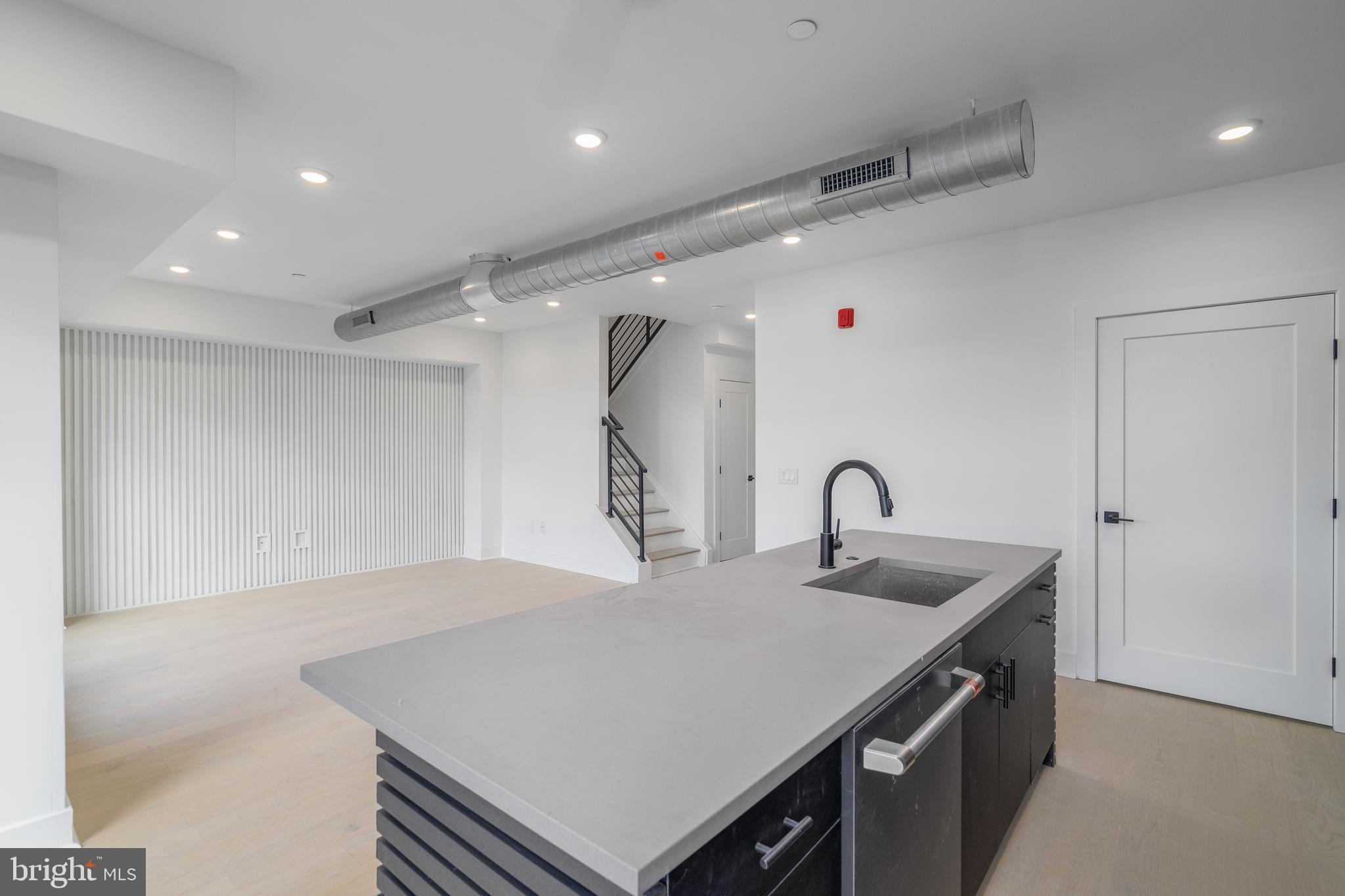 1139 N 3RD STREET 41 9