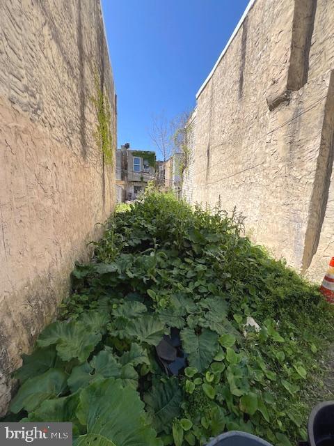 1534 S LAMBERT STREET