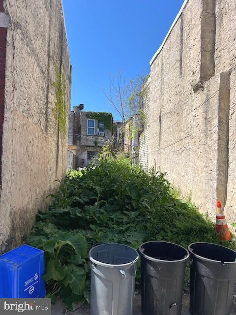 1534 S LAMBERT STREET